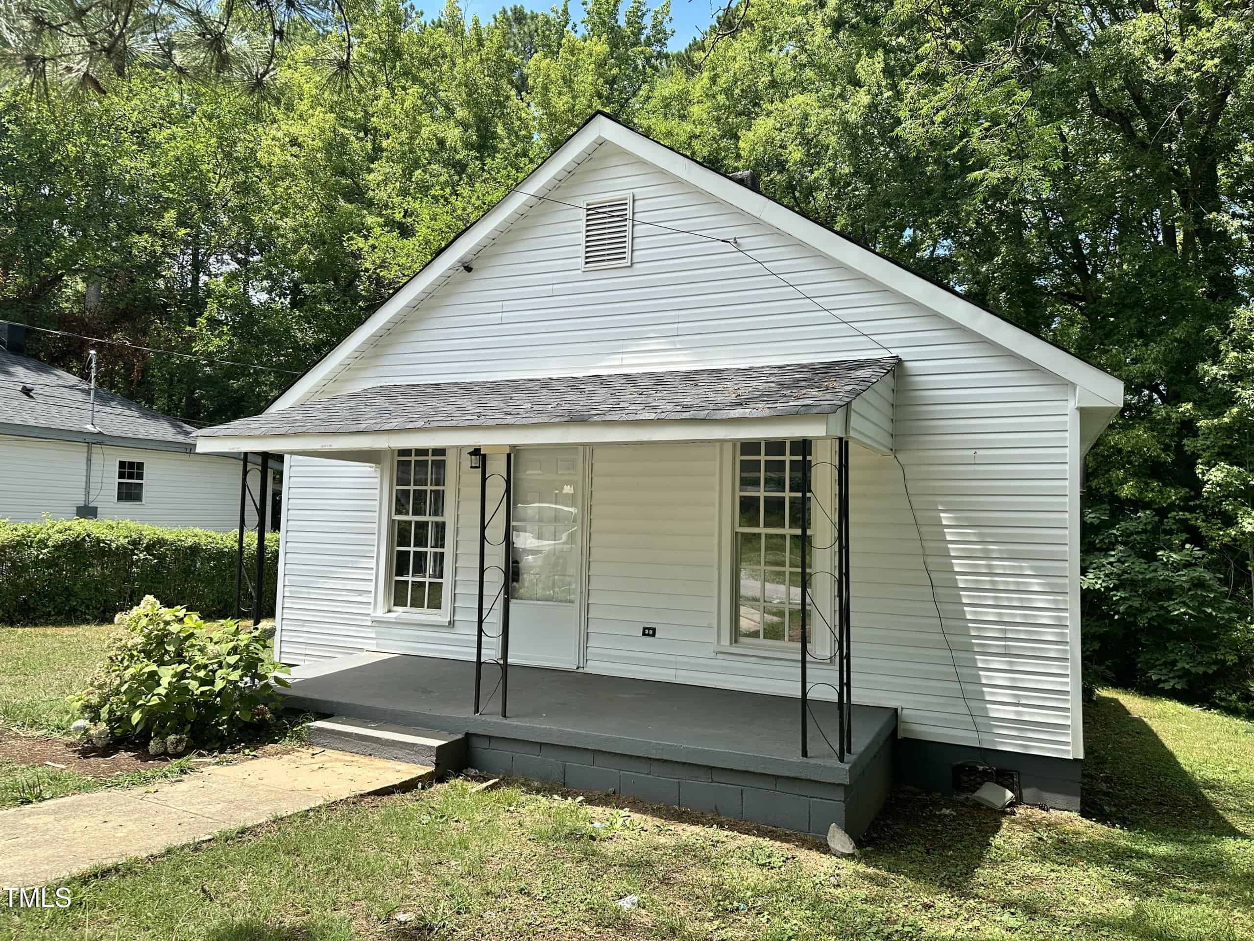 556 High Street, Henderson, NC 27536