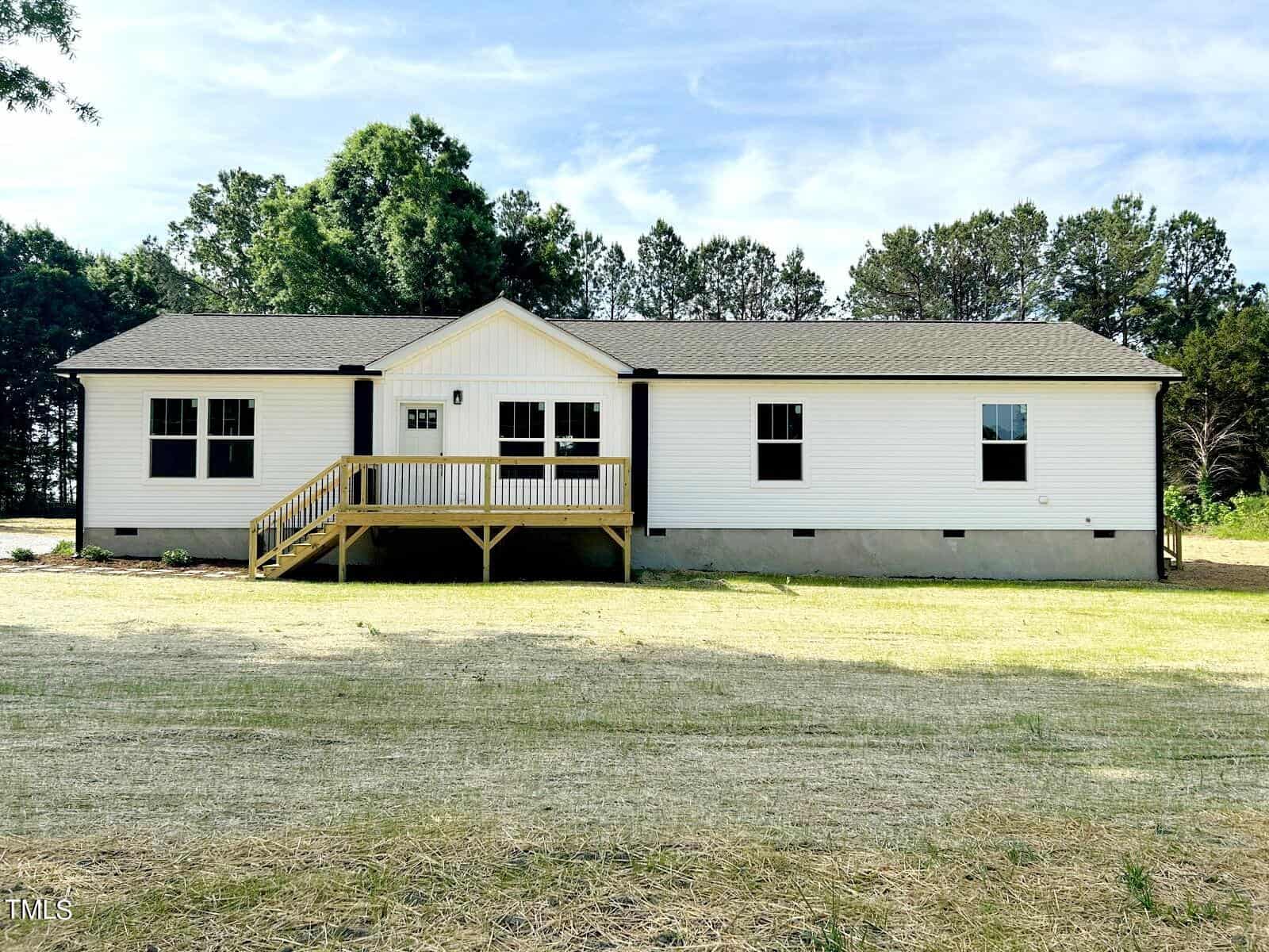 1220 Warrenton Road, Henderson, NC 27537