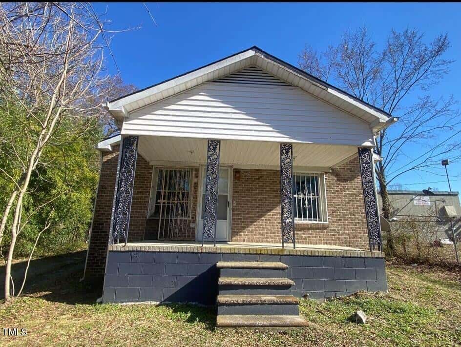 736 Vaughan Street, Henderson, NC 27536