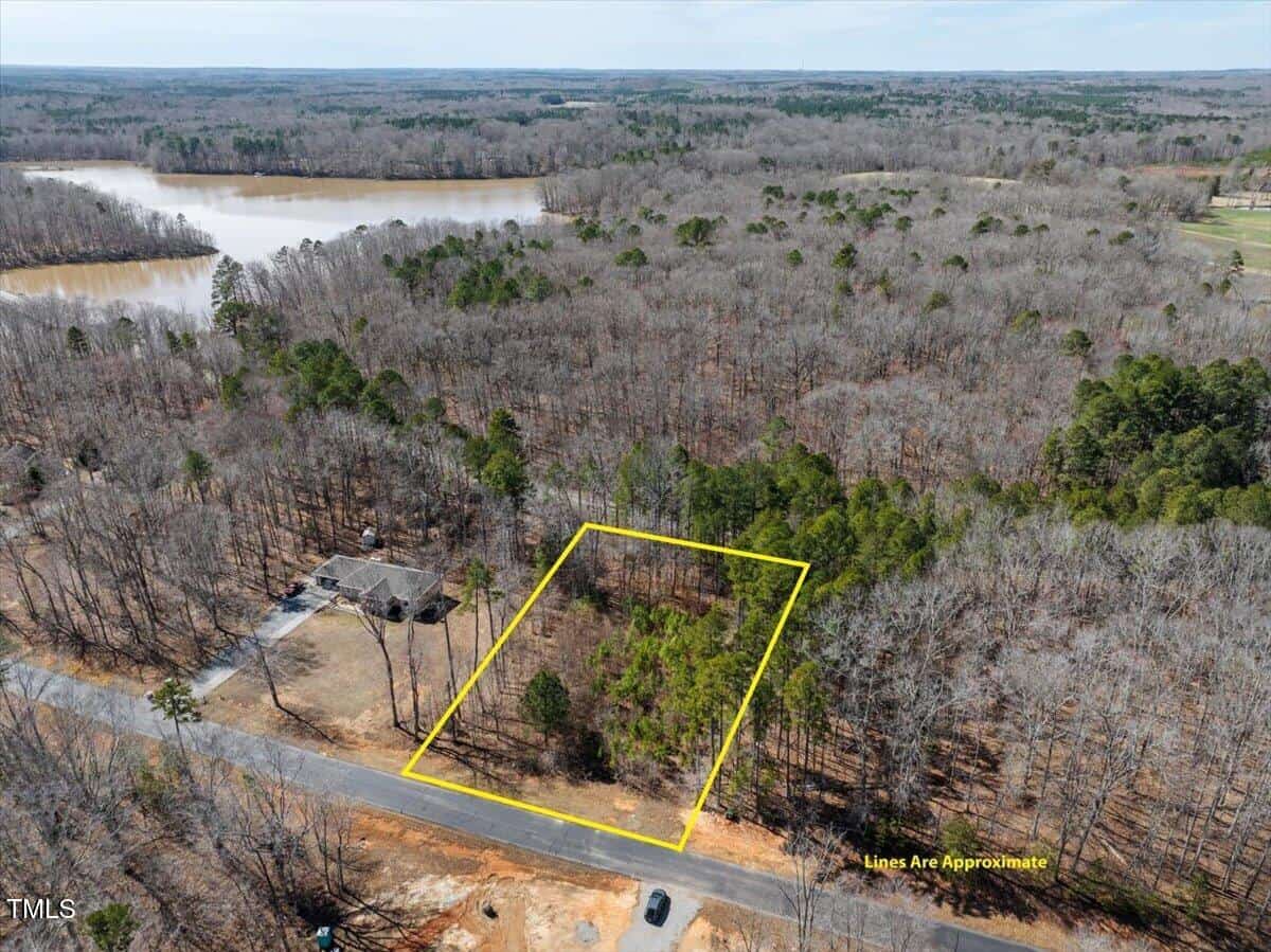 9966 Lakeside Terrace, Bullock, NC 27507