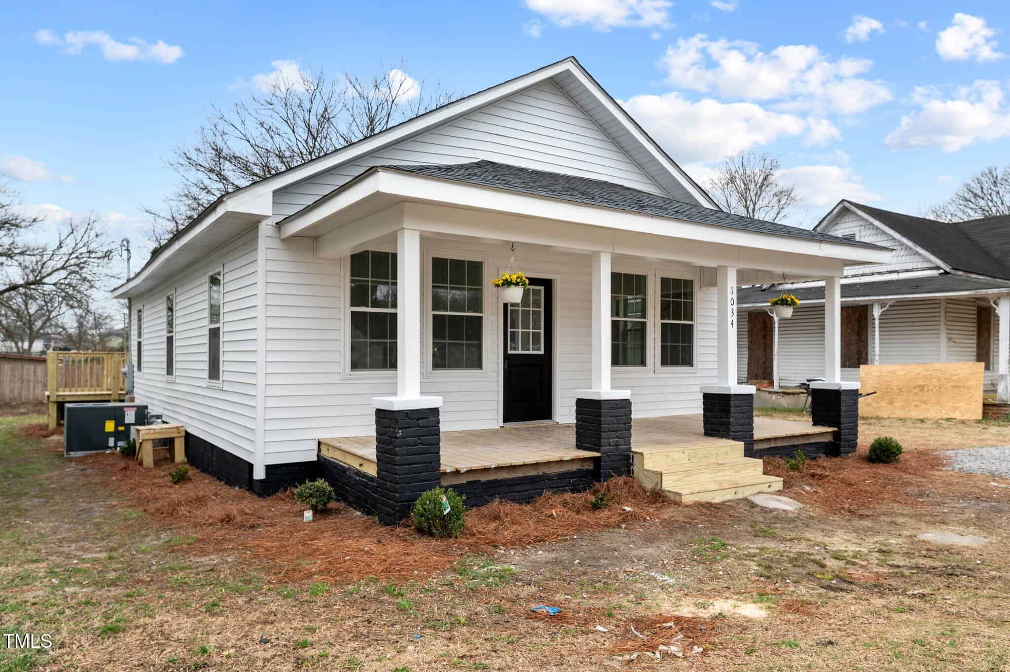 1034 Maple Street, Henderson, NC 27536