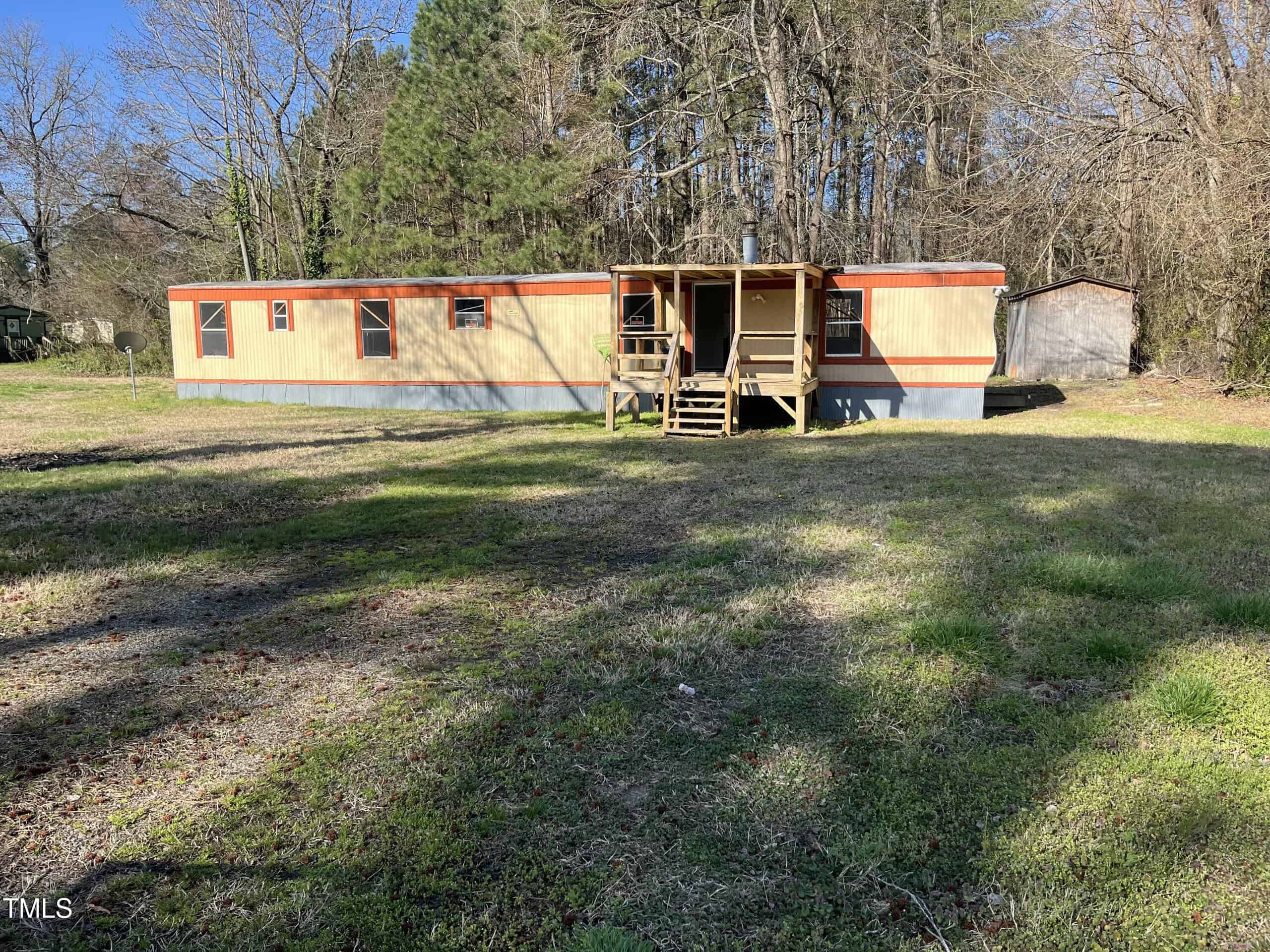 58 Lincoln Avenue, Henderson, NC 27536