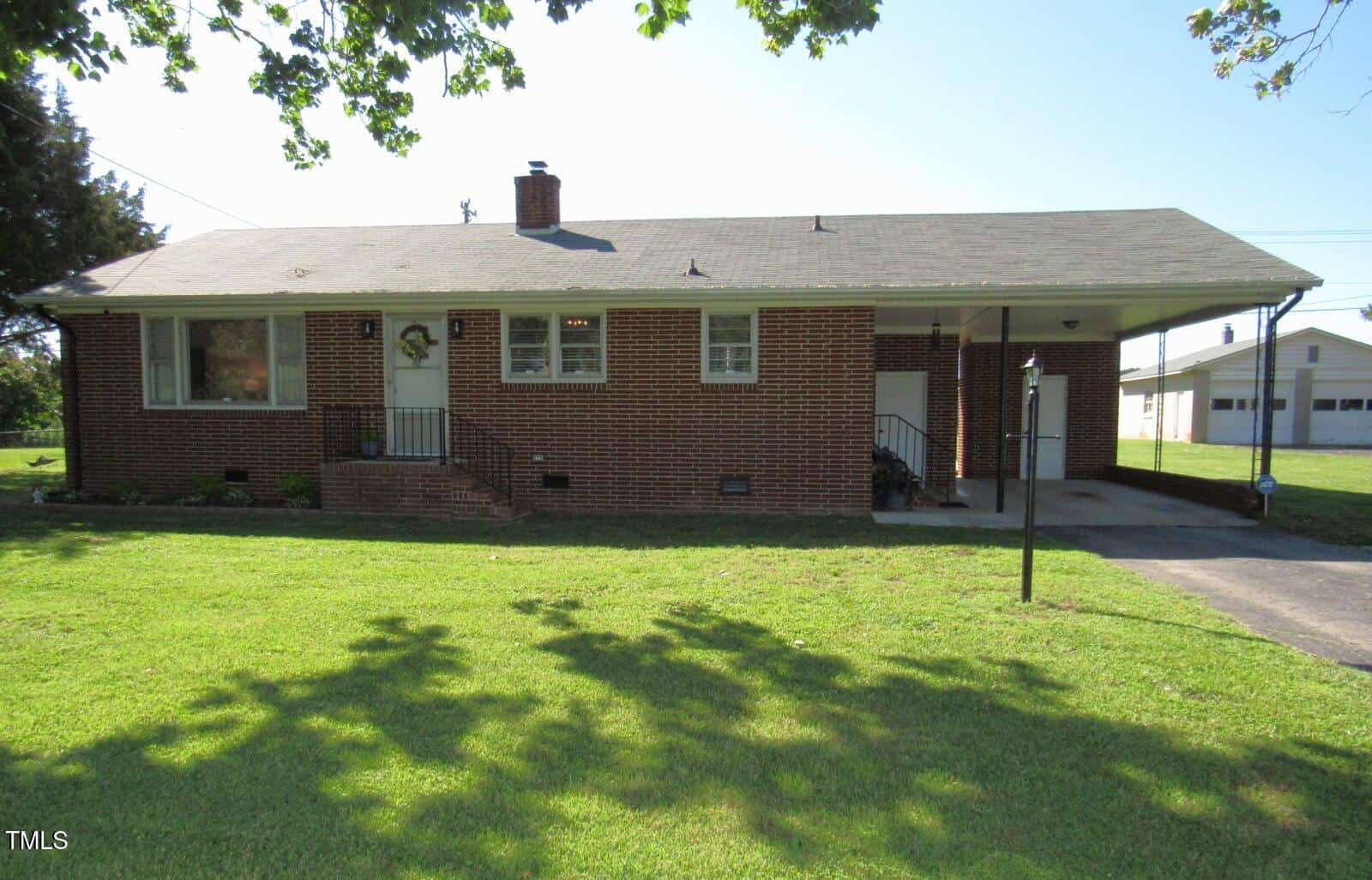 1700 Warrenton Road, Henderson, NC 27537