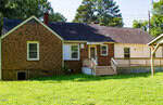 2001-thomas-lane-henderson-nc-27536-10107881-12-150x150.avif