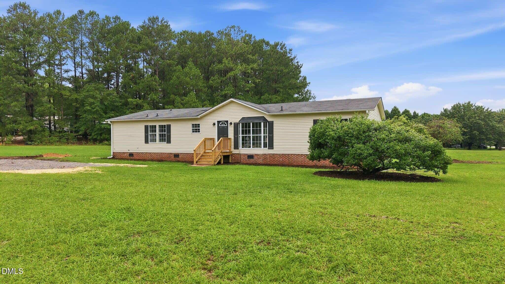 102 Pineview Drive, Louisburg, NC 27549