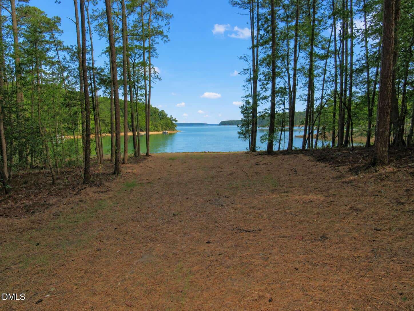 104 Shoreline Drive, Manson, NC 27553