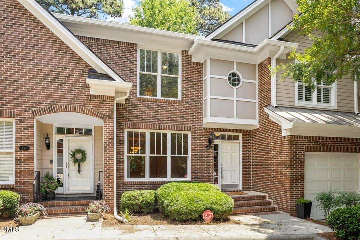 252 Ashton Hall Lane, Raleigh, NC 27609