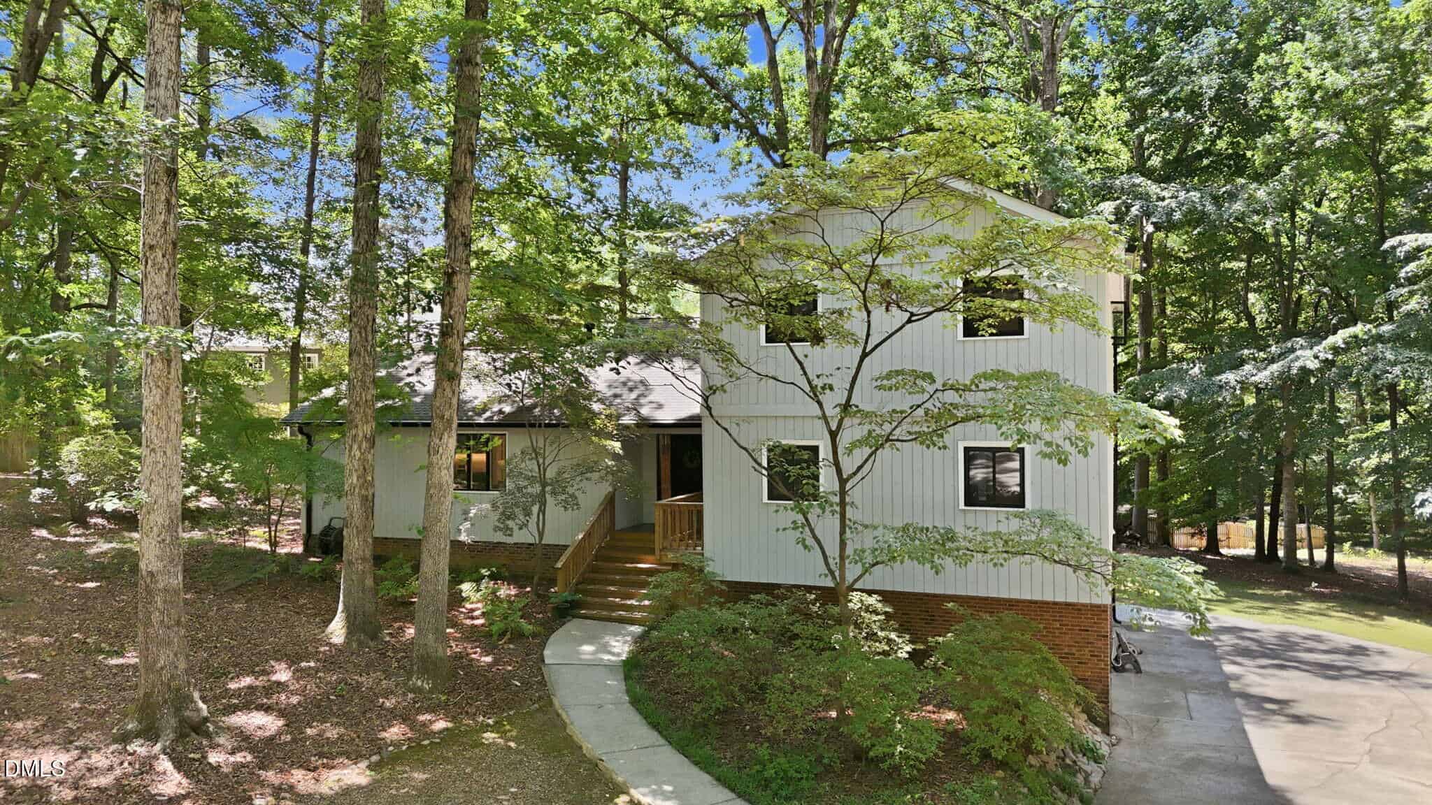 6101 Dresden Lane, Raleigh, NC 27612