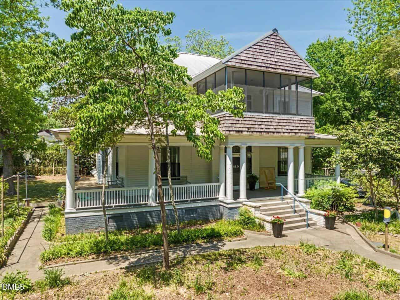 215 Hillcrest Road, Raleigh, NC 27605