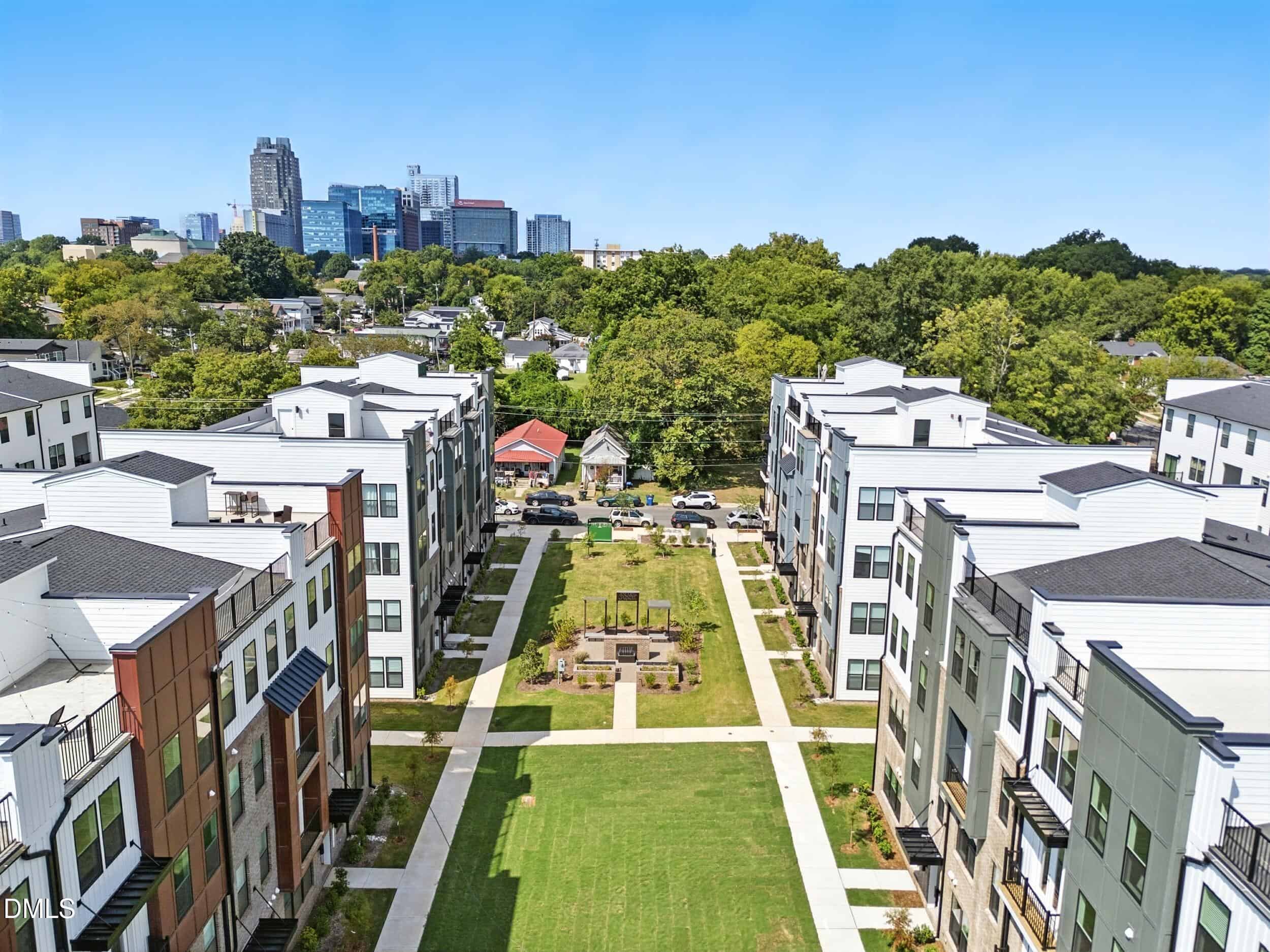 1242 Coach Station Alley Unit 201, Raleigh, NC 27601