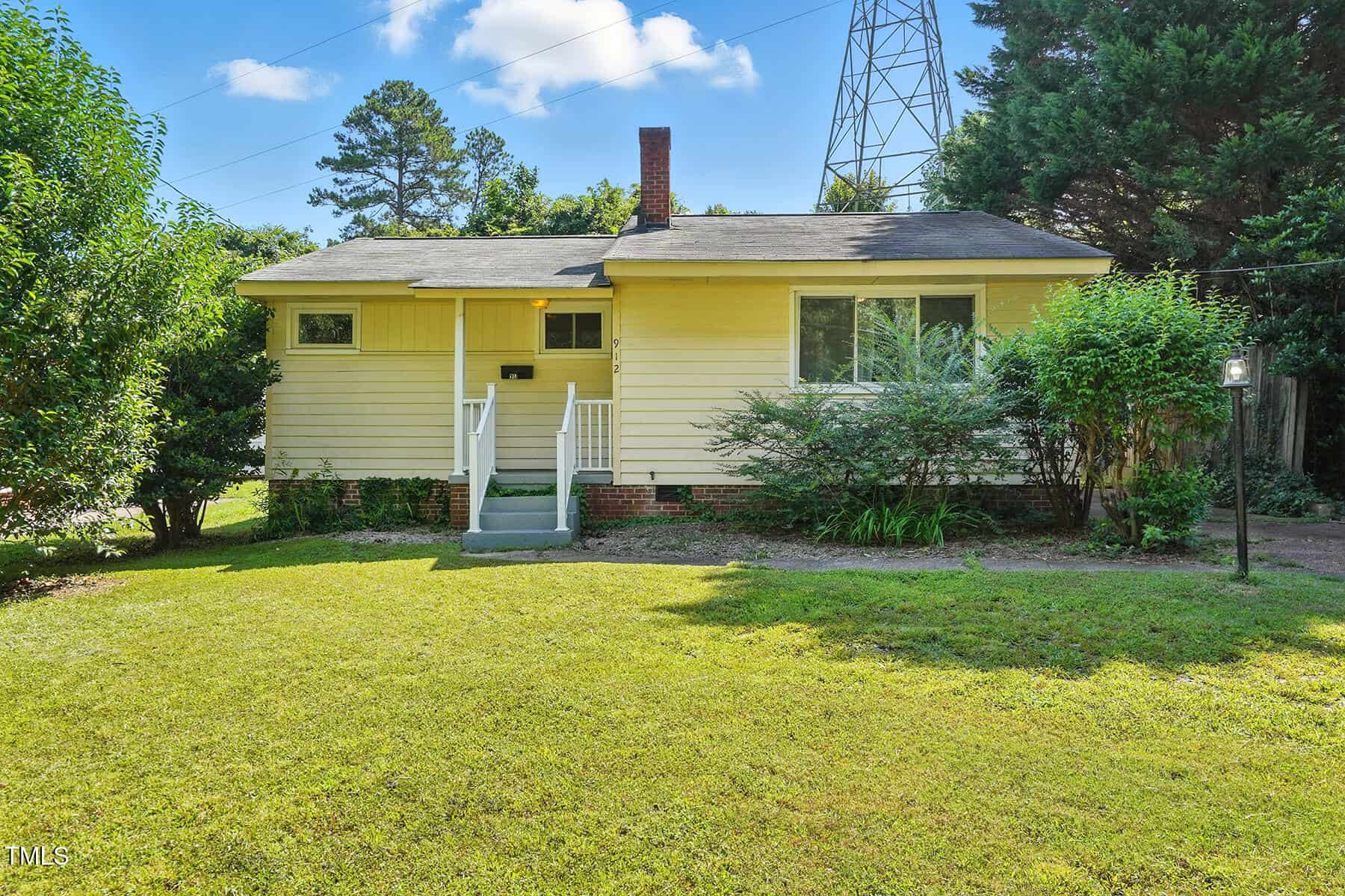 912 Dixie Trail, Raleigh, NC 27607