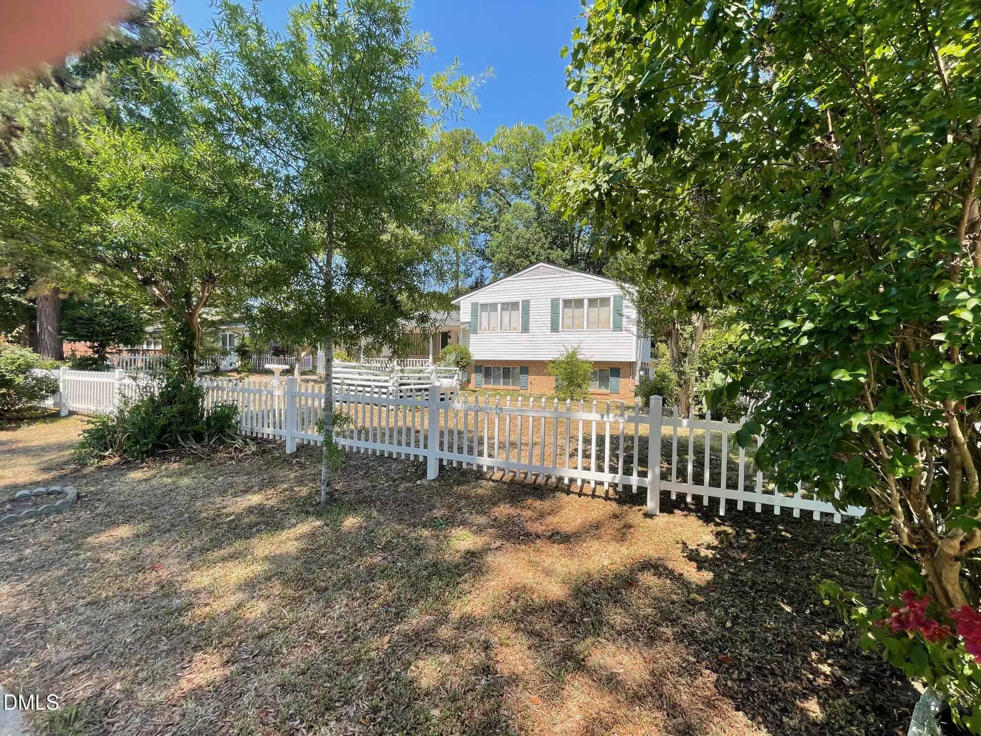 2012 Bowman Lane, Raleigh, NC 27610