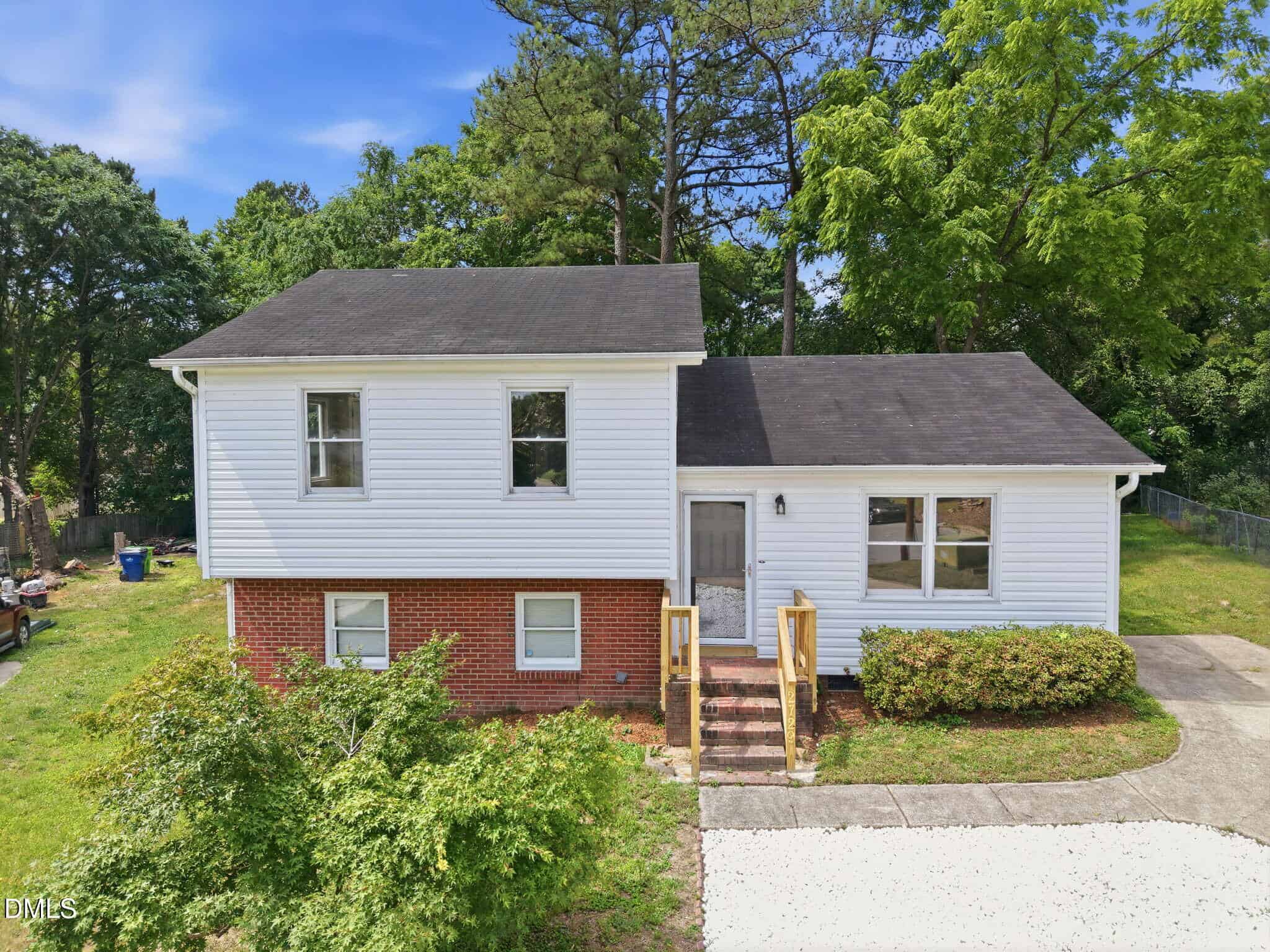 2729 W Talbot Court, Raleigh, NC 27610