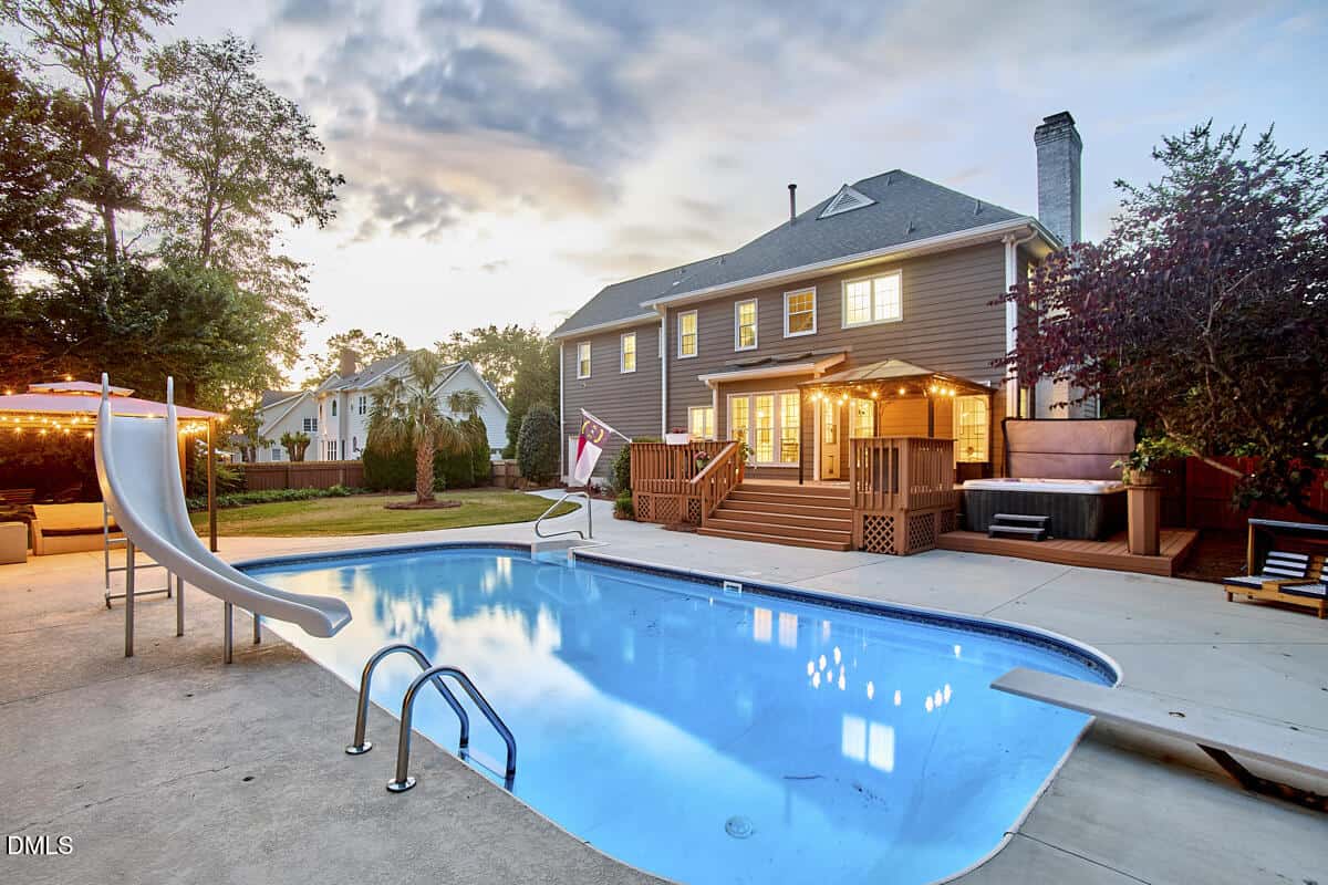 105 Weatherly Place, Cary, NC 27518
