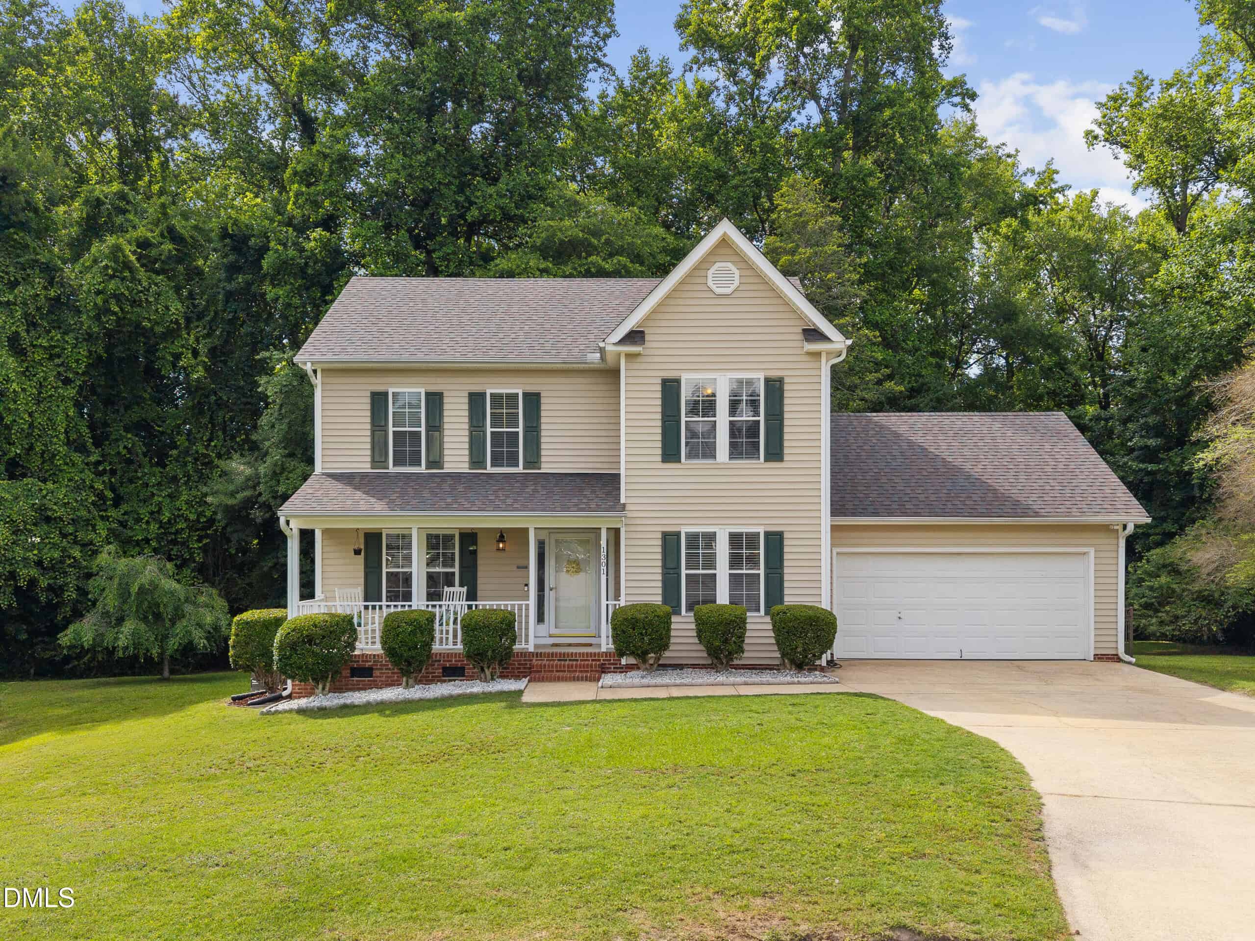1301 E Stonemason Drive, Fuquay-Varina, NC 27526