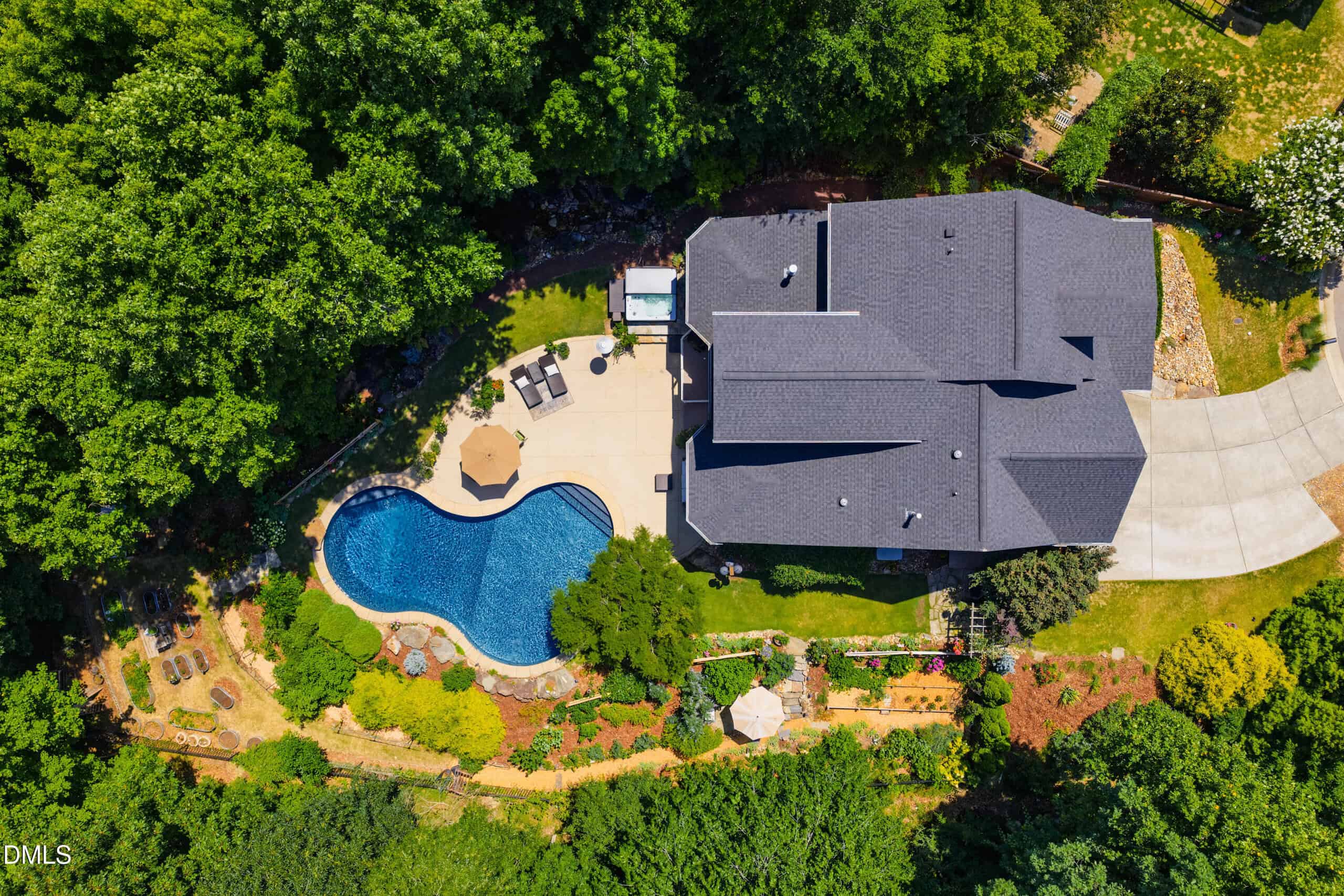 212 Middlegreen Place, Holly Springs, NC 27540