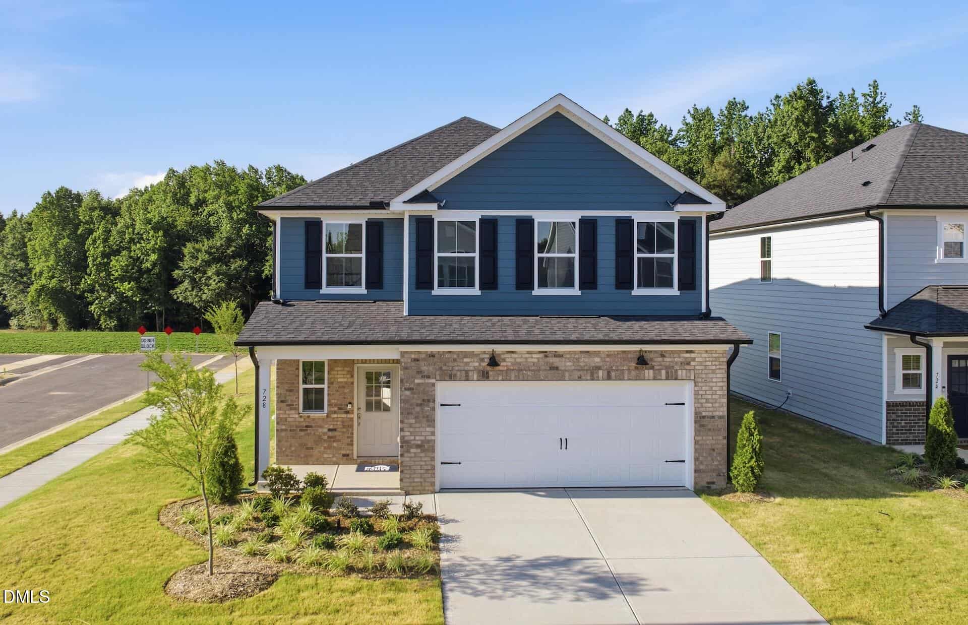 728 Branthurst Drive, Fuquay-Varina, NC 27526