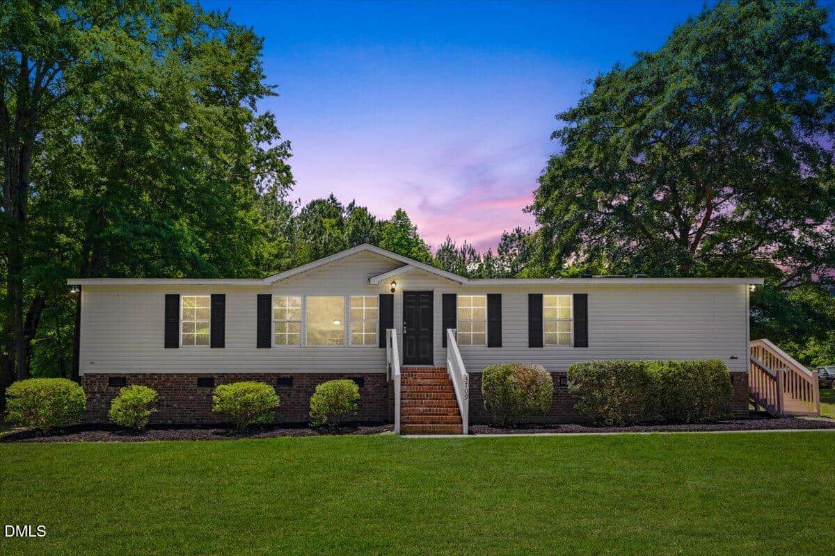 3709 Wyndfair Drive, Fuquay-Varina, NC 27526