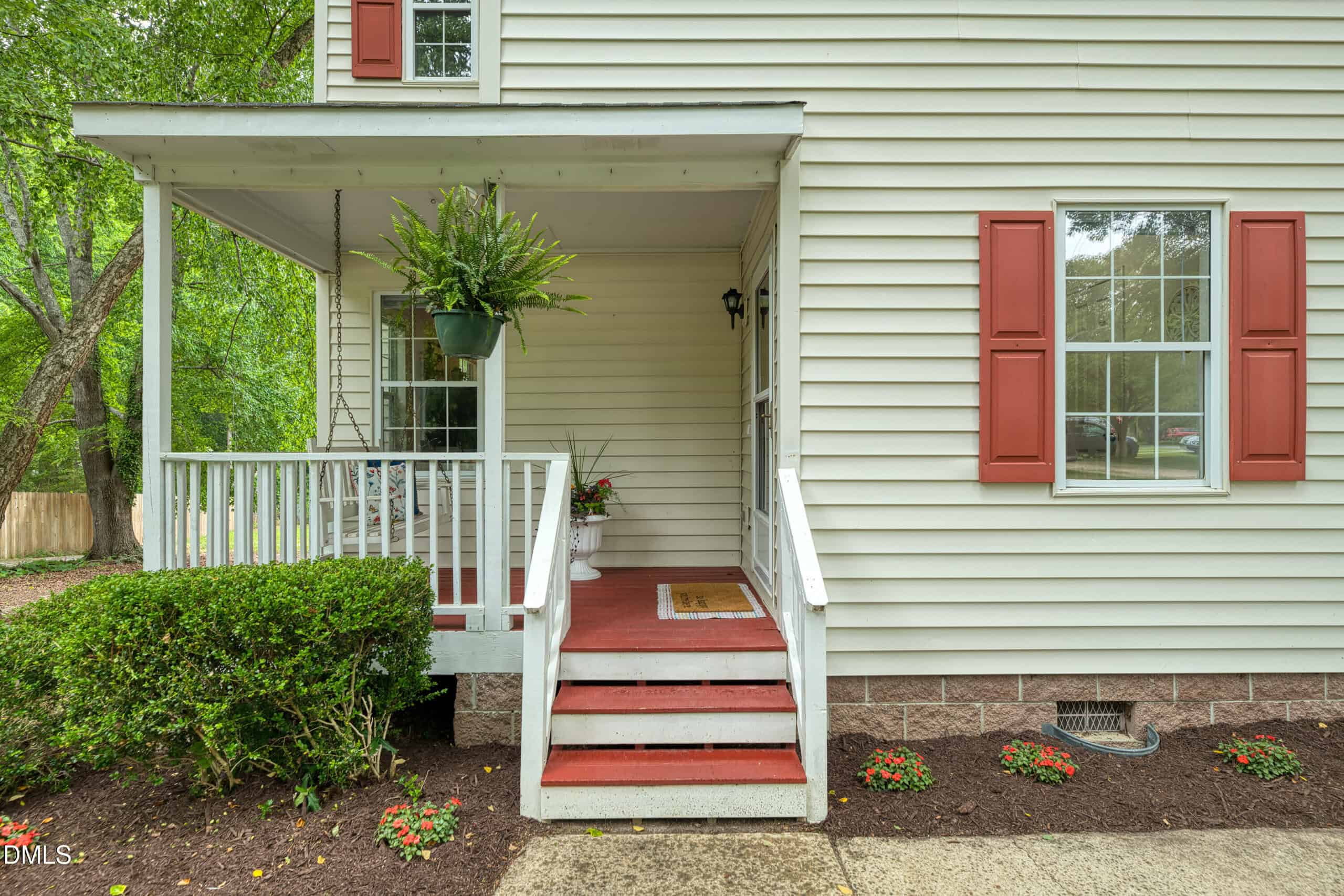 604 Vannoy Place, Fuquay-Varina, NC 27526