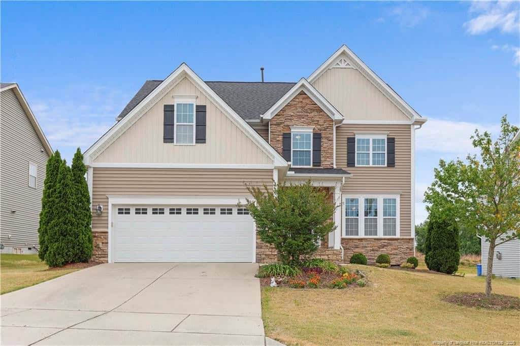 532 Walker Ranch Drive, Fuquay-Varina, NC 27526
