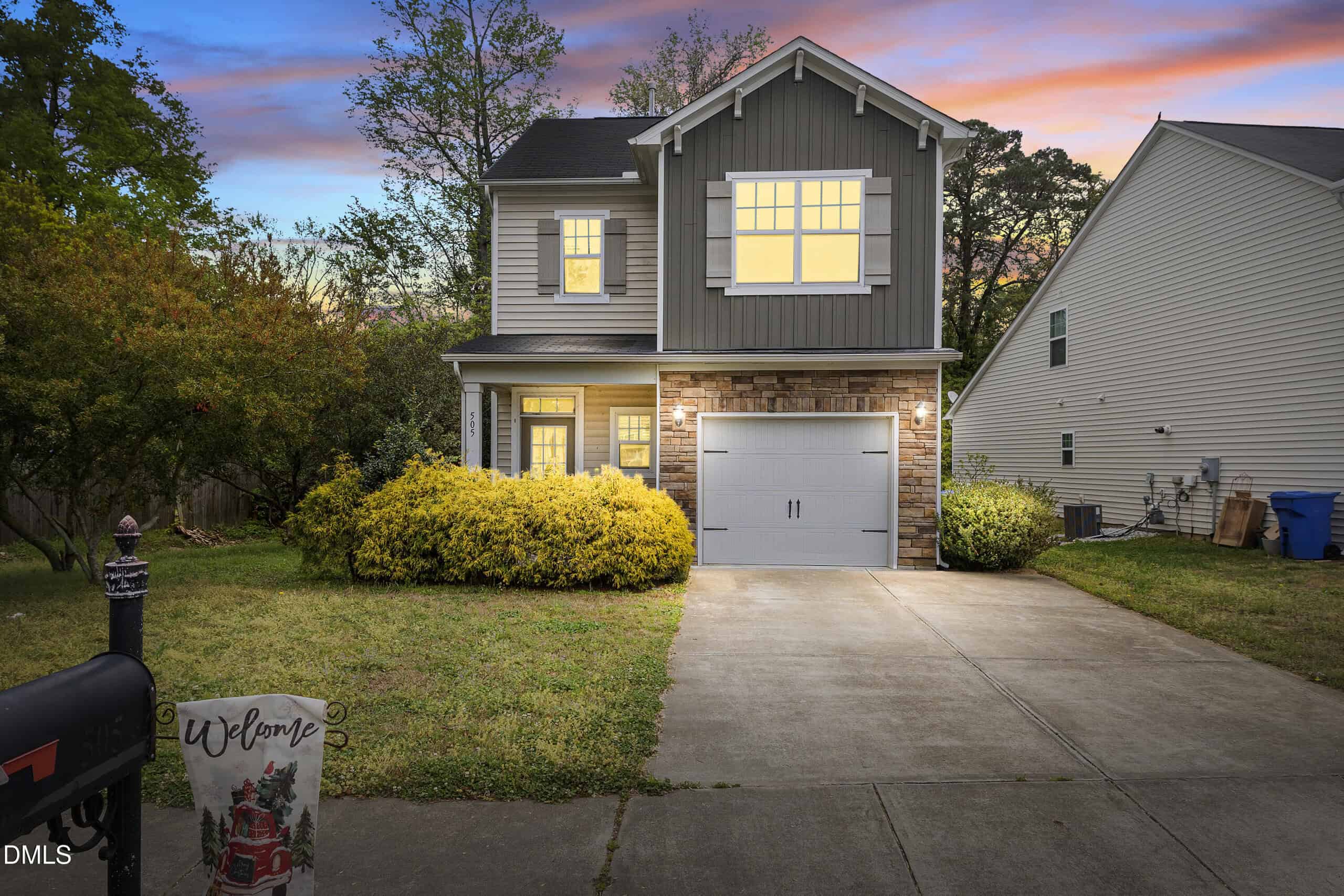 505 Hunters Ridge Drive, Fuquay-Varina, NC 27526