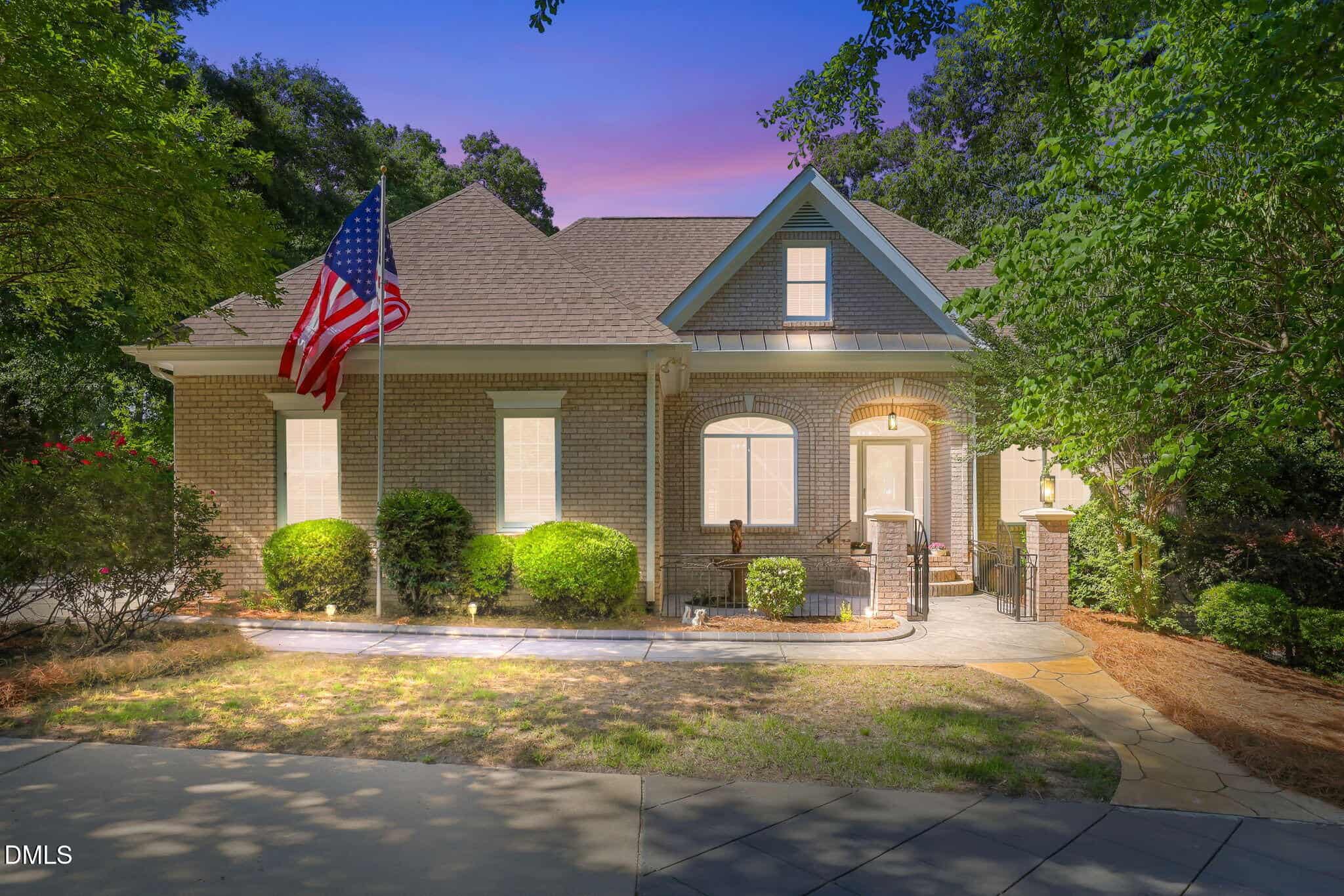 6721 Wavcott Drive, Fuquay-Varina, NC 27526