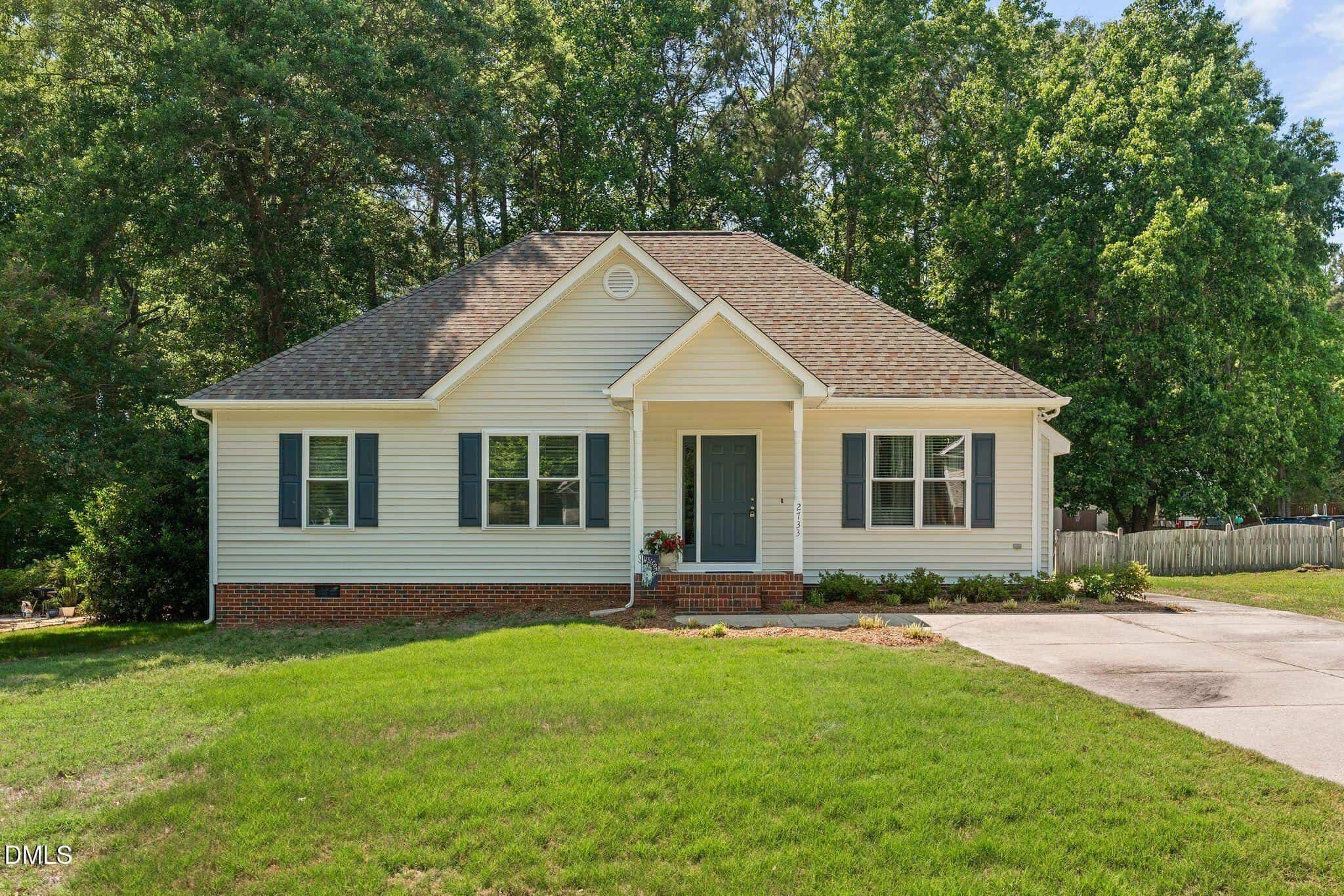 2733 Glastonbury Road, Apex, NC 27539