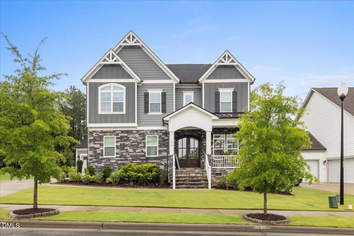 312 Silent Bend Drive, Holly Springs, NC 27540