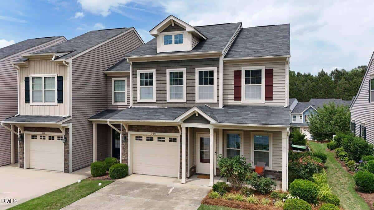 220 Beaconwood Lane, Holly Springs, NC 27540