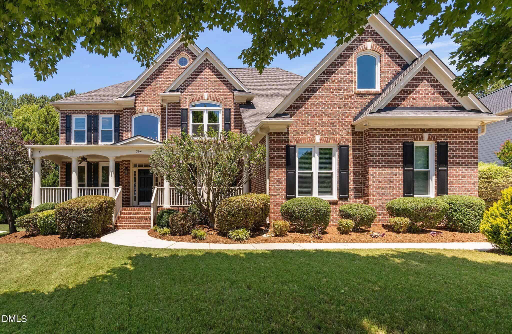 304 Smoor Oaks Court, Cary, NC 27518