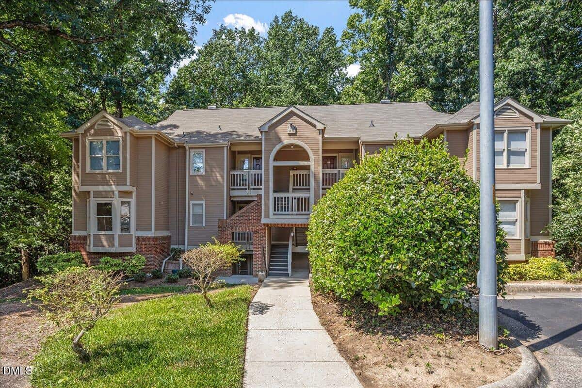 105 Marbury Court Unit 1a, Cary, NC 27513
