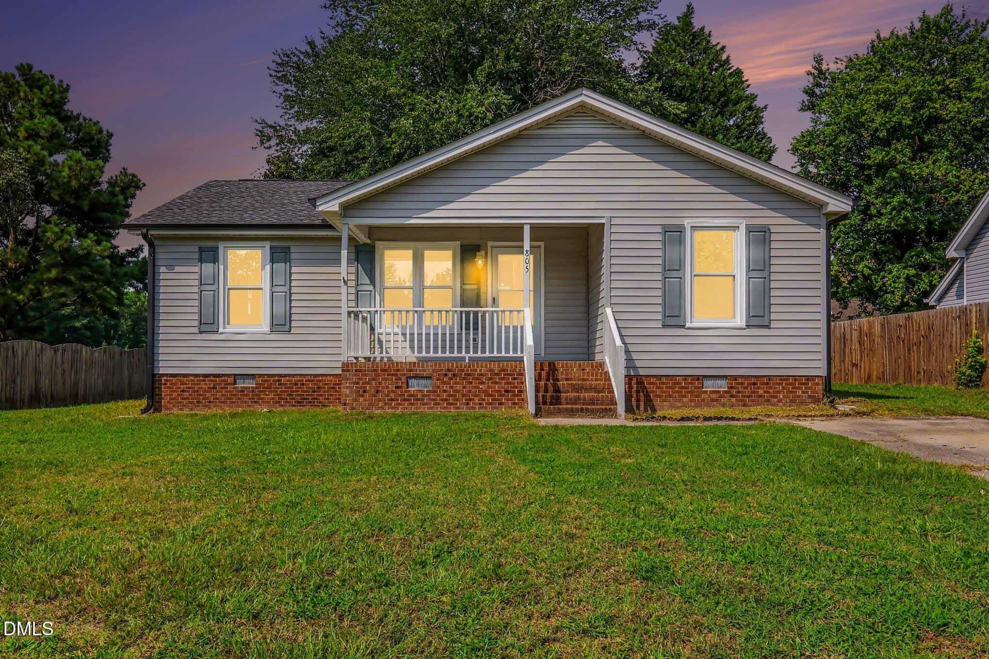 805 Hepplewhite Court, Fuquay-Varina, NC 27526