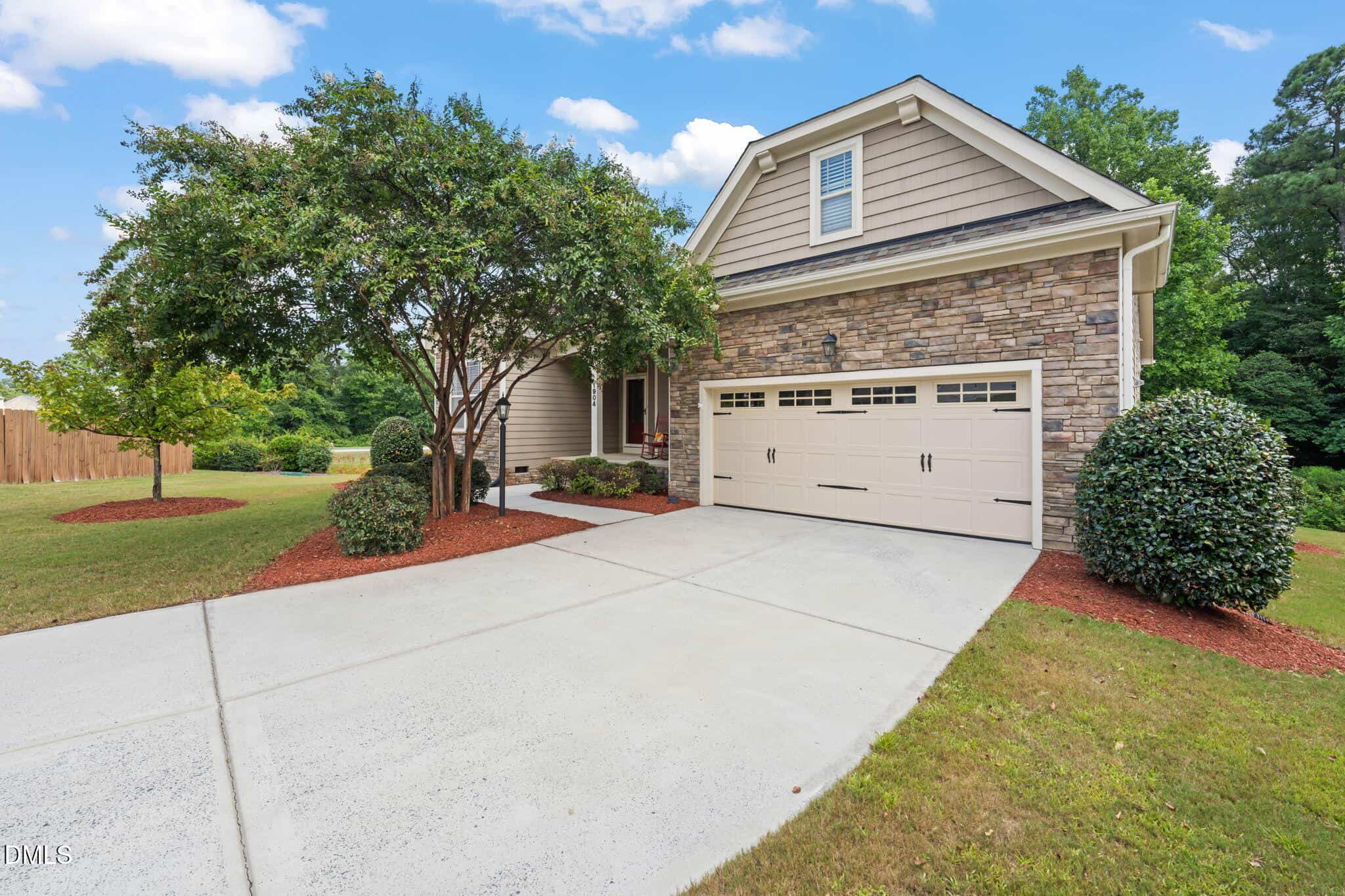 1904 Abniki Drive, Fuquay-Varina, NC 27526