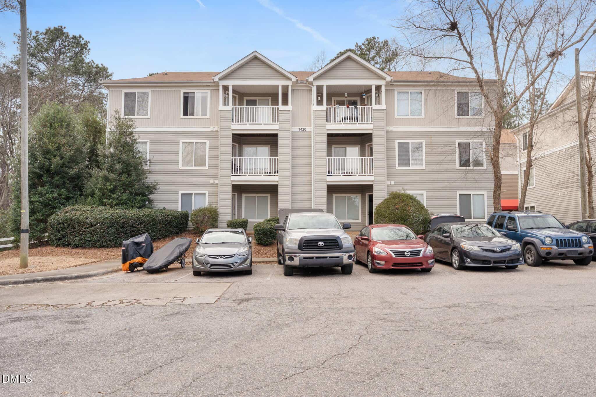 1420 Collegiate Circle Unit 102, Raleigh, NC 27606