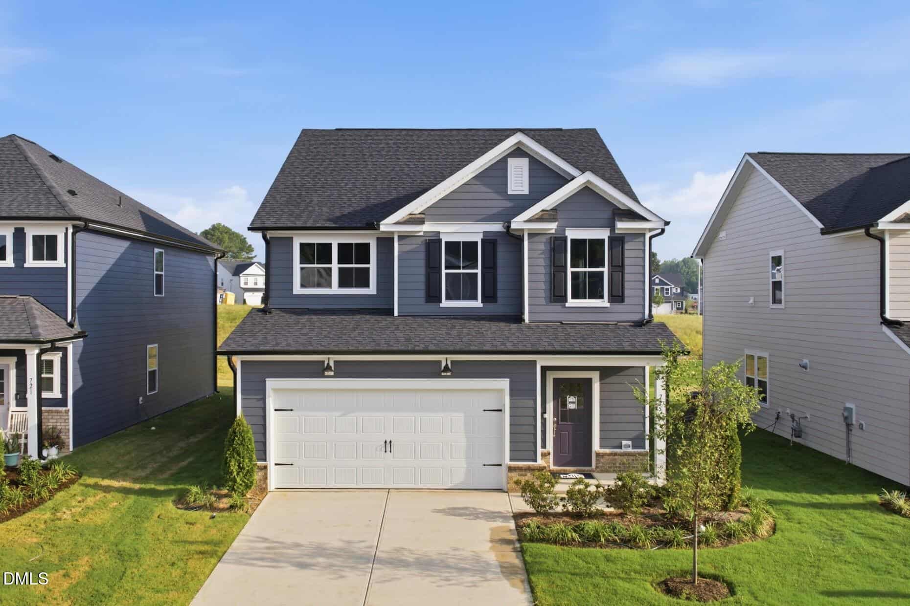 725 Branthurst Way, Fuquay-Varina, NC 27526