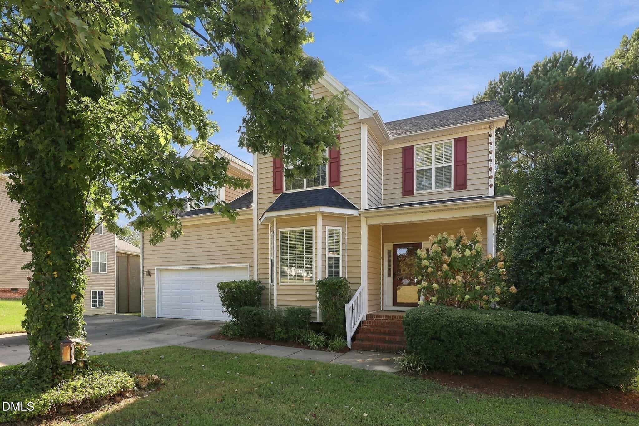 1716 Maizefield Lane, Fuquay-Varina, NC 27526