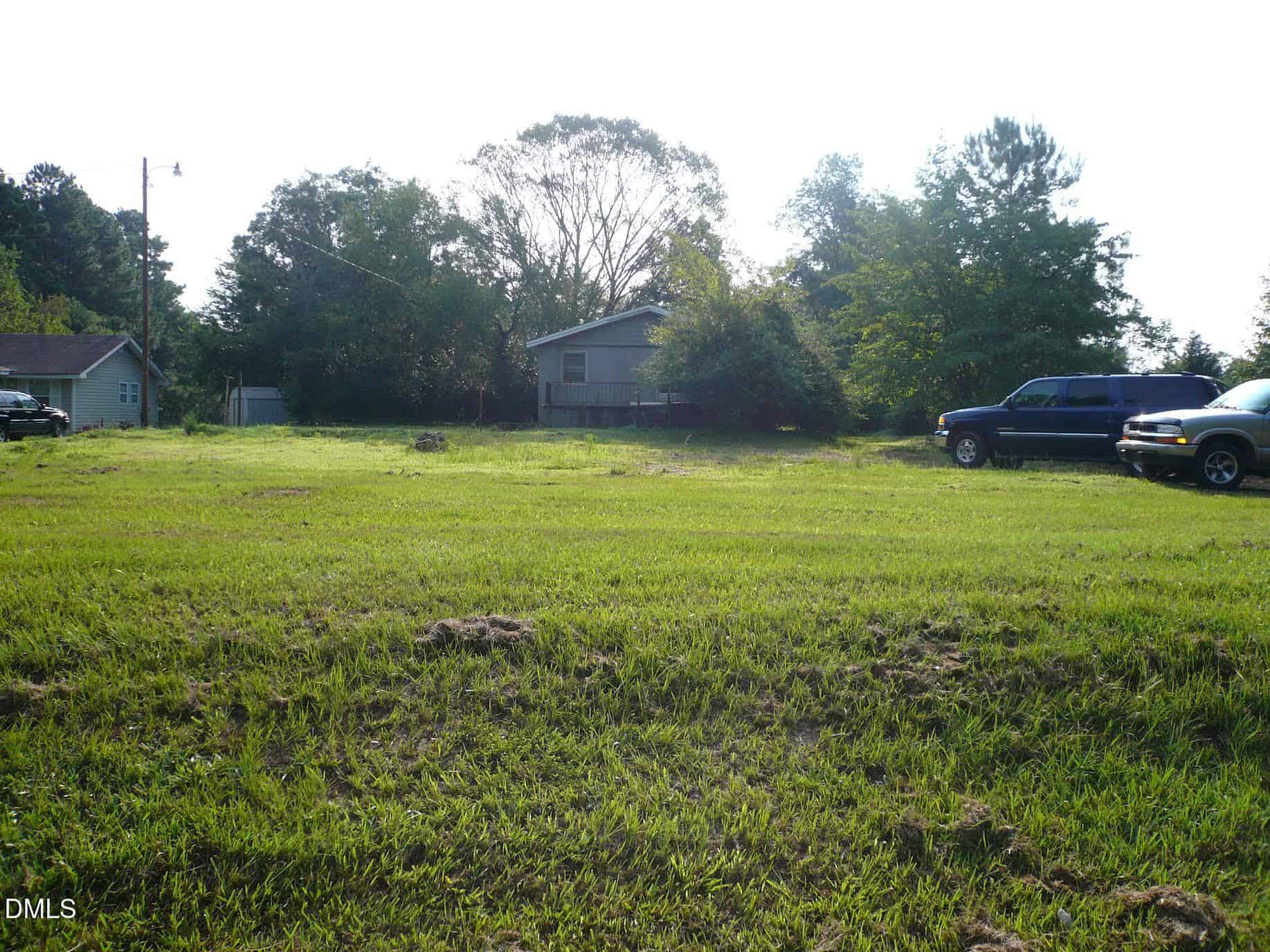 105 E Elm Avenue, Holly Springs, NC 27540