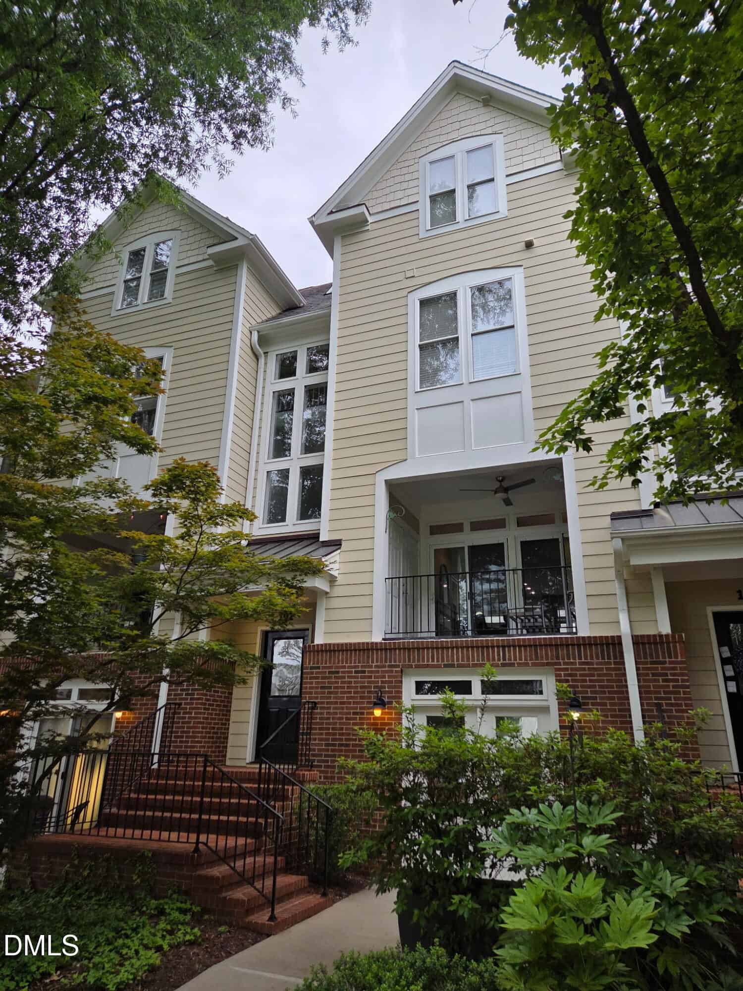 1130 Parkridge Lane Unit 102, Raleigh, NC 27605