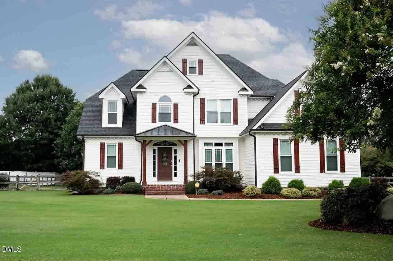 3908 Autumn Creek Drive, Fuquay-Varina, NC 27526