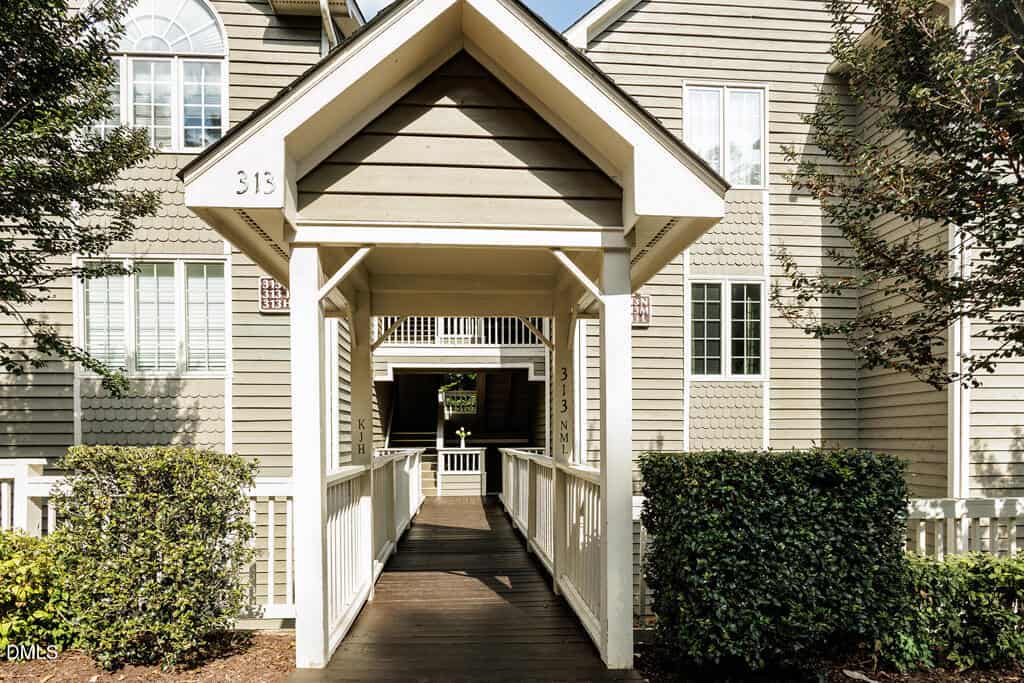 313 Glen Echo Lane N, Cary, NC 27518