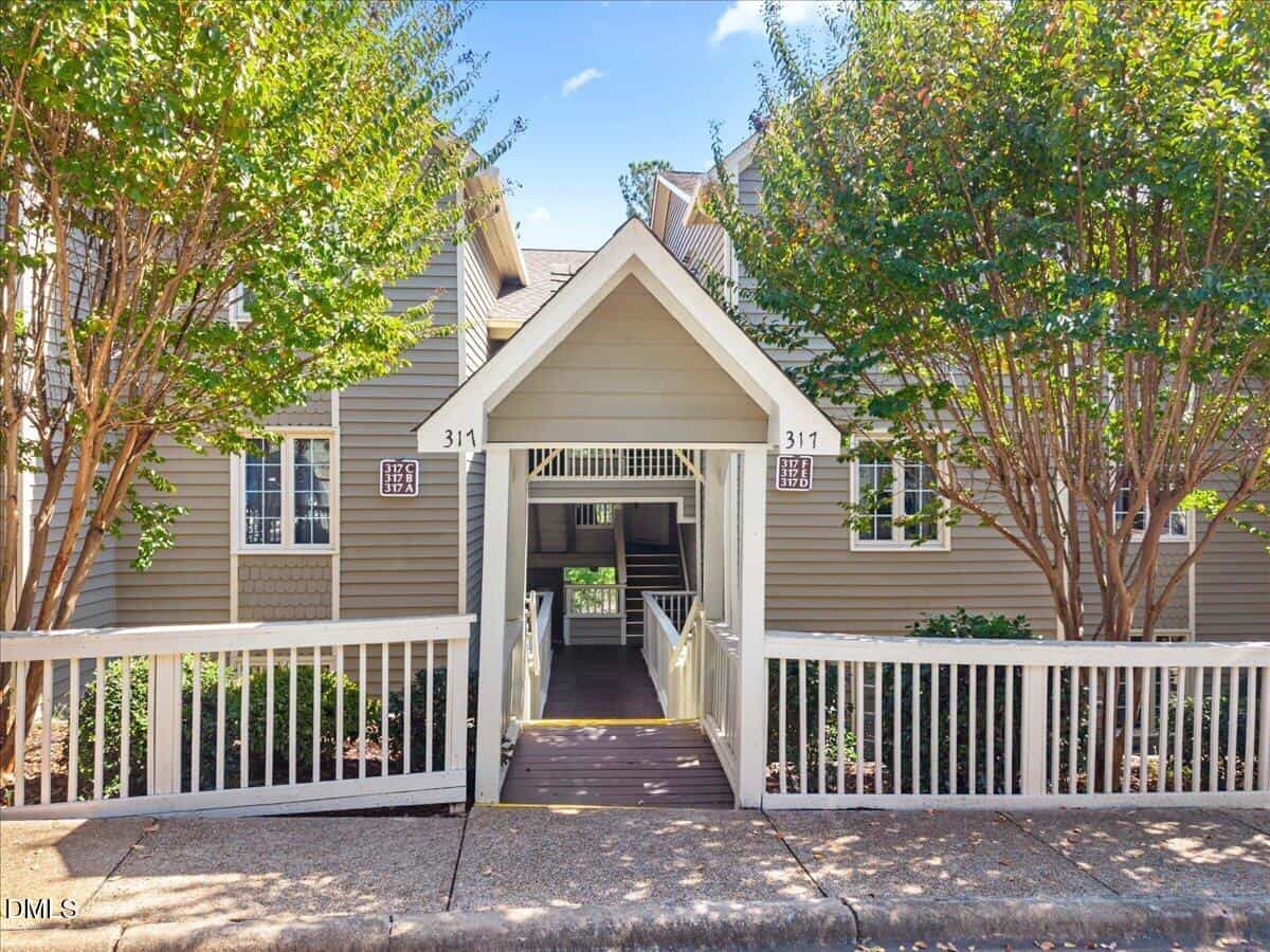 317 Glen Echo Lane Unit E, Cary, NC 27518