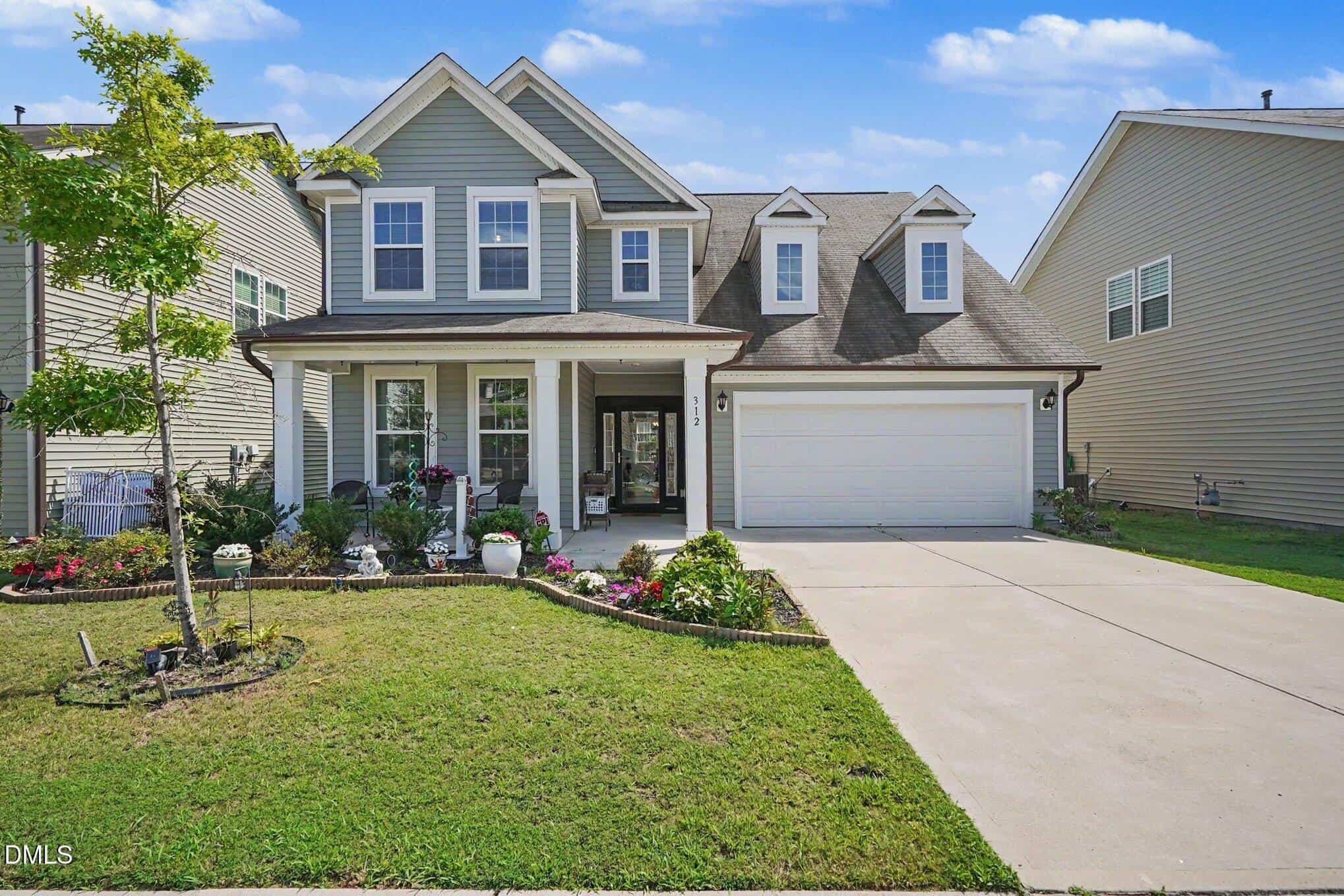 312 Avery Glenn Way, Fuquay-Varina, NC 27526