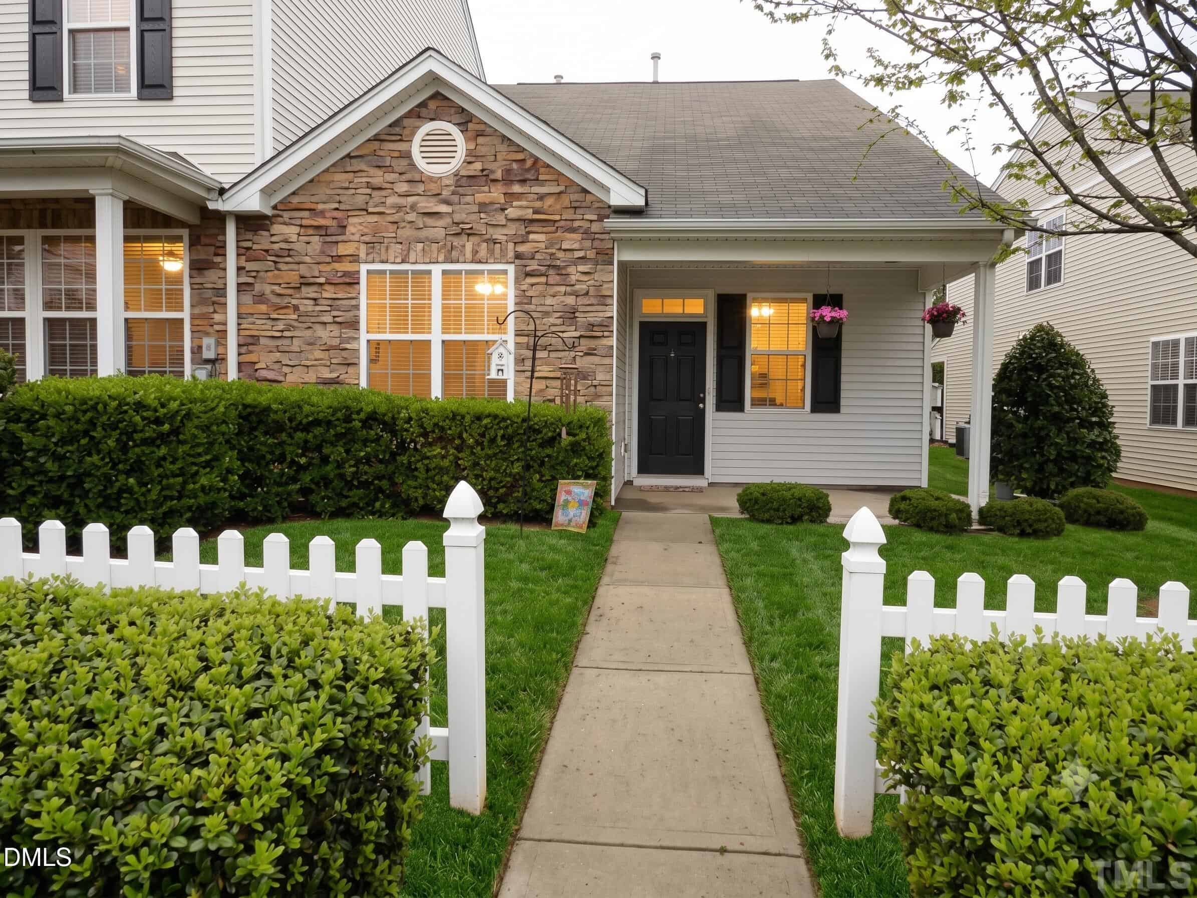 8227 Belneath Court, Raleigh, NC 27613