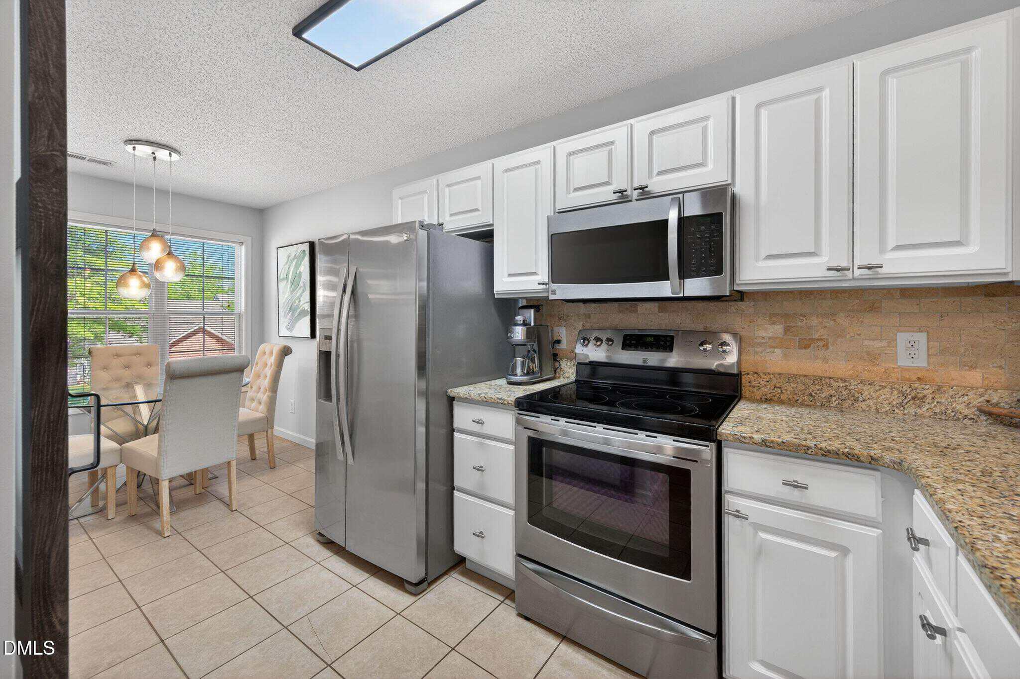 2400 Huntscroft Lane Unit 202, Raleigh, NC 27617
