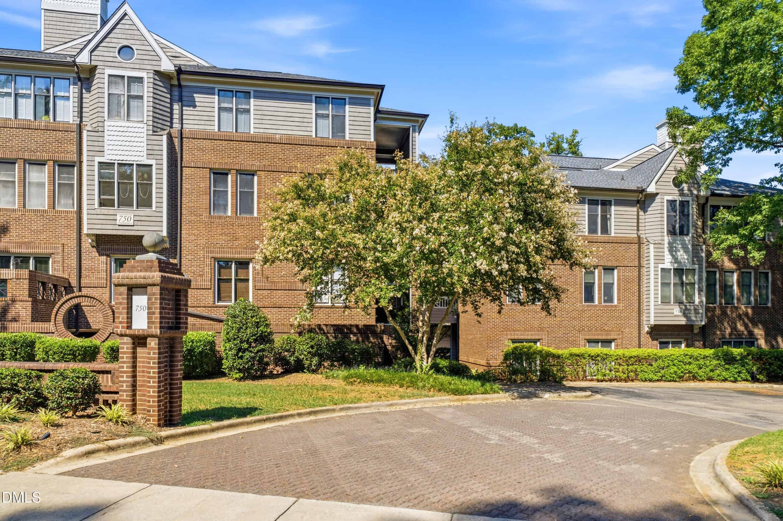 750 Washington Street Unit 302, Raleigh, NC 27605