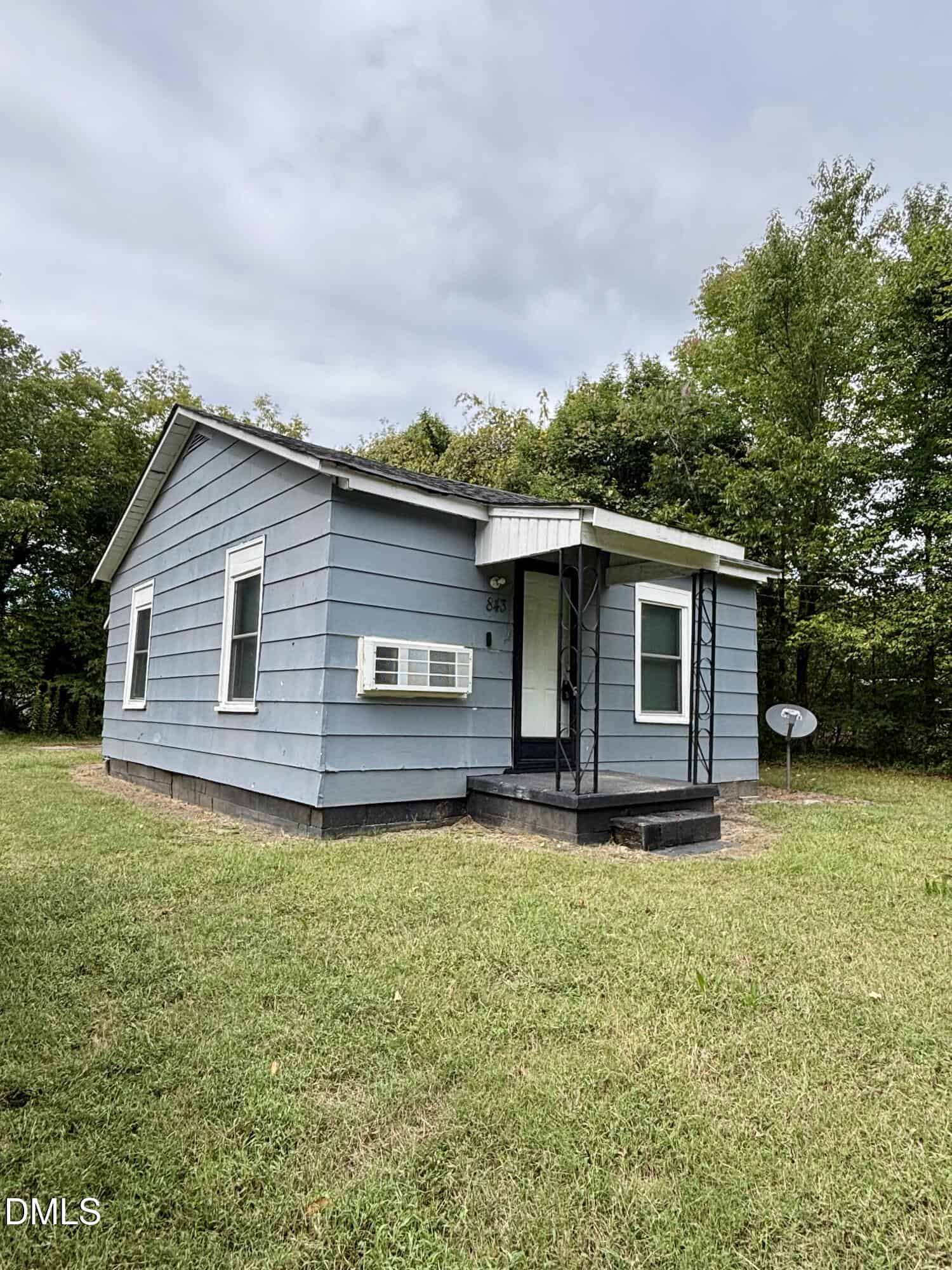 843 Vaughan Street, Henderson, NC 27536