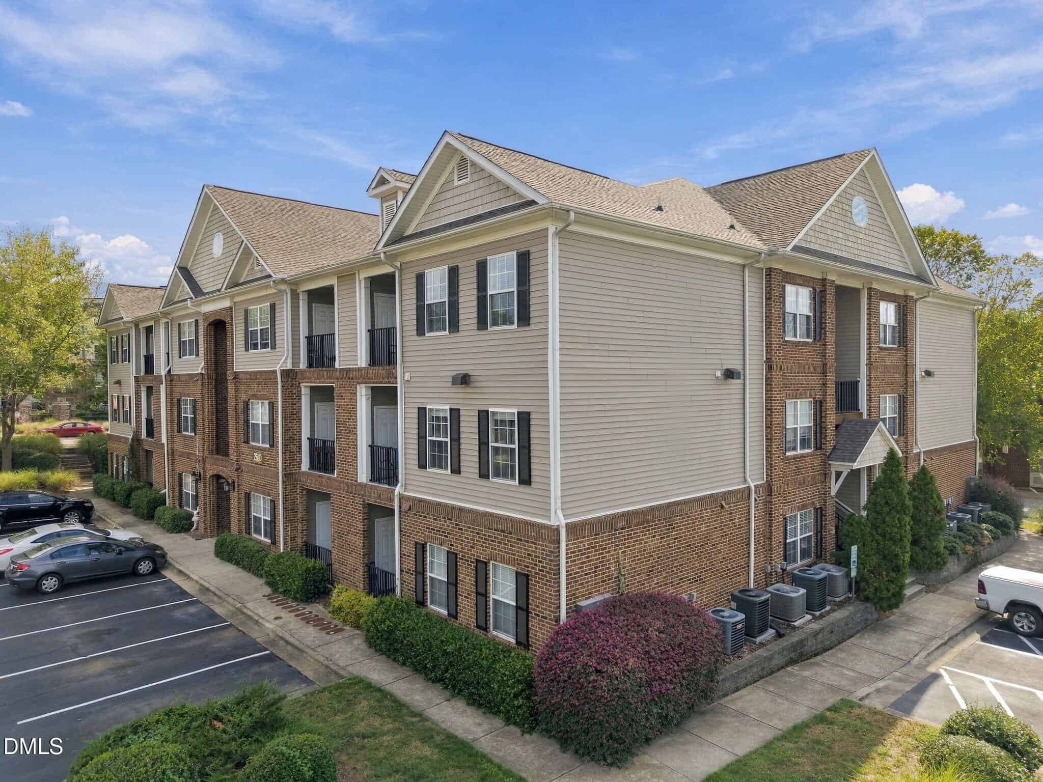 2610 Oldgate Drive Unit 202, Raleigh, NC 27604