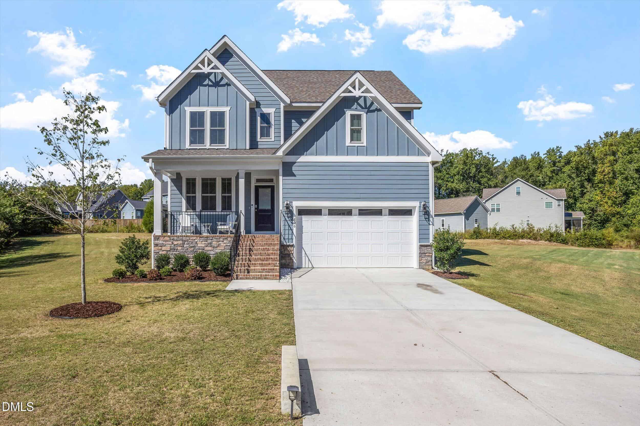806 Thomas Falls Court, Fuquay-Varina, NC 27526