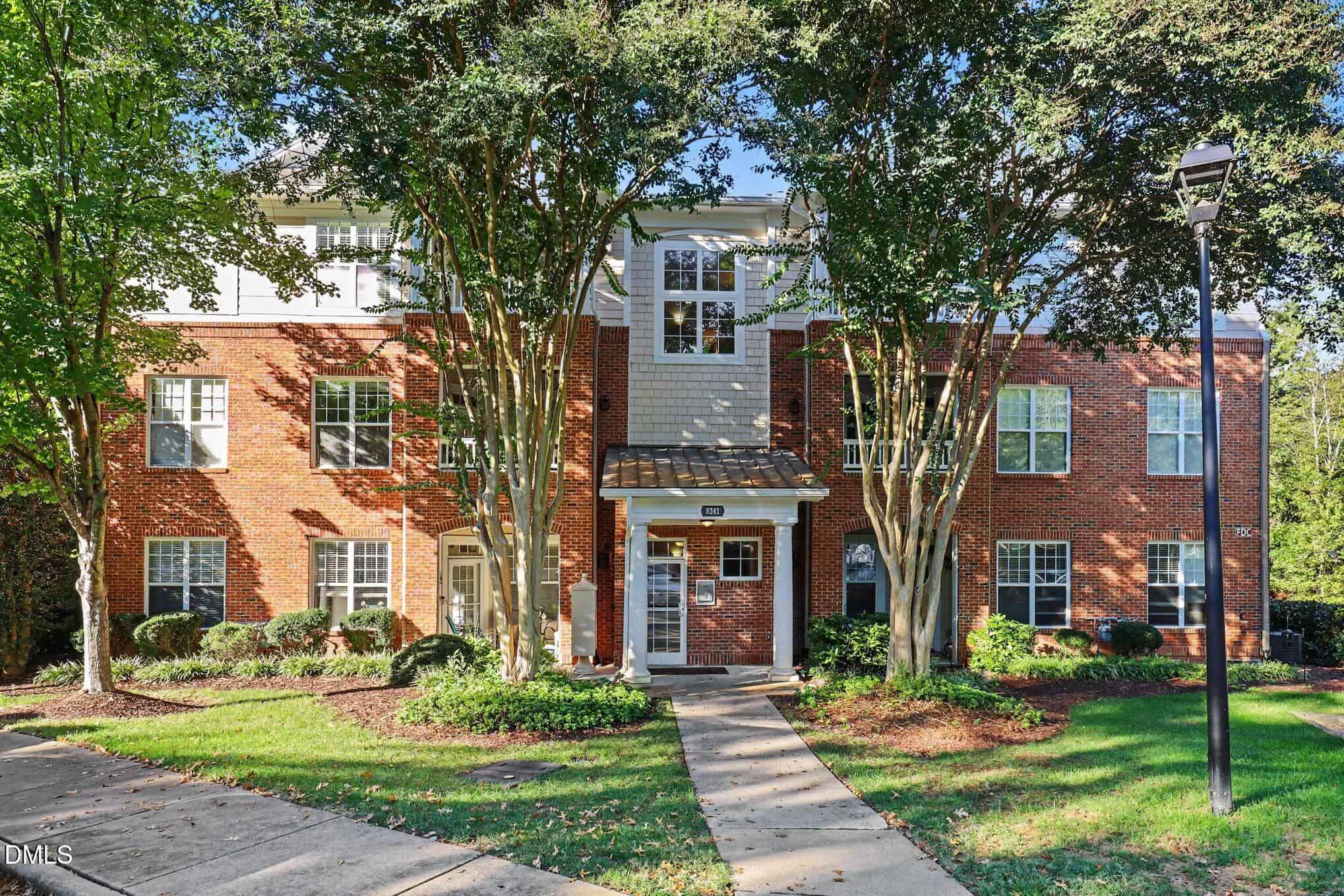 8241 Allyns Landing Way Unit 302, Raleigh, NC 27615