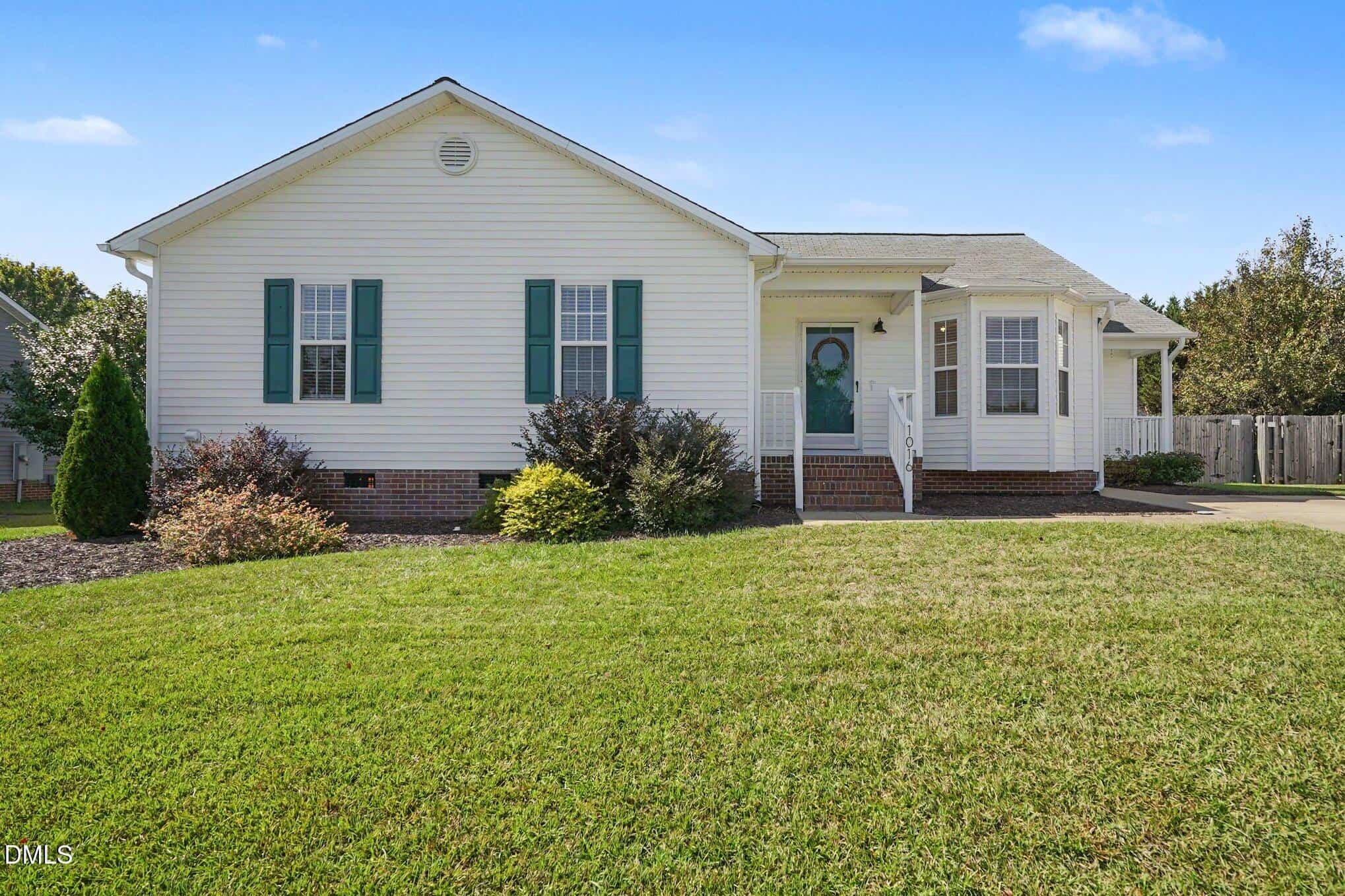 1016 S Willhaven Drive, Fuquay-Varina, NC 27526